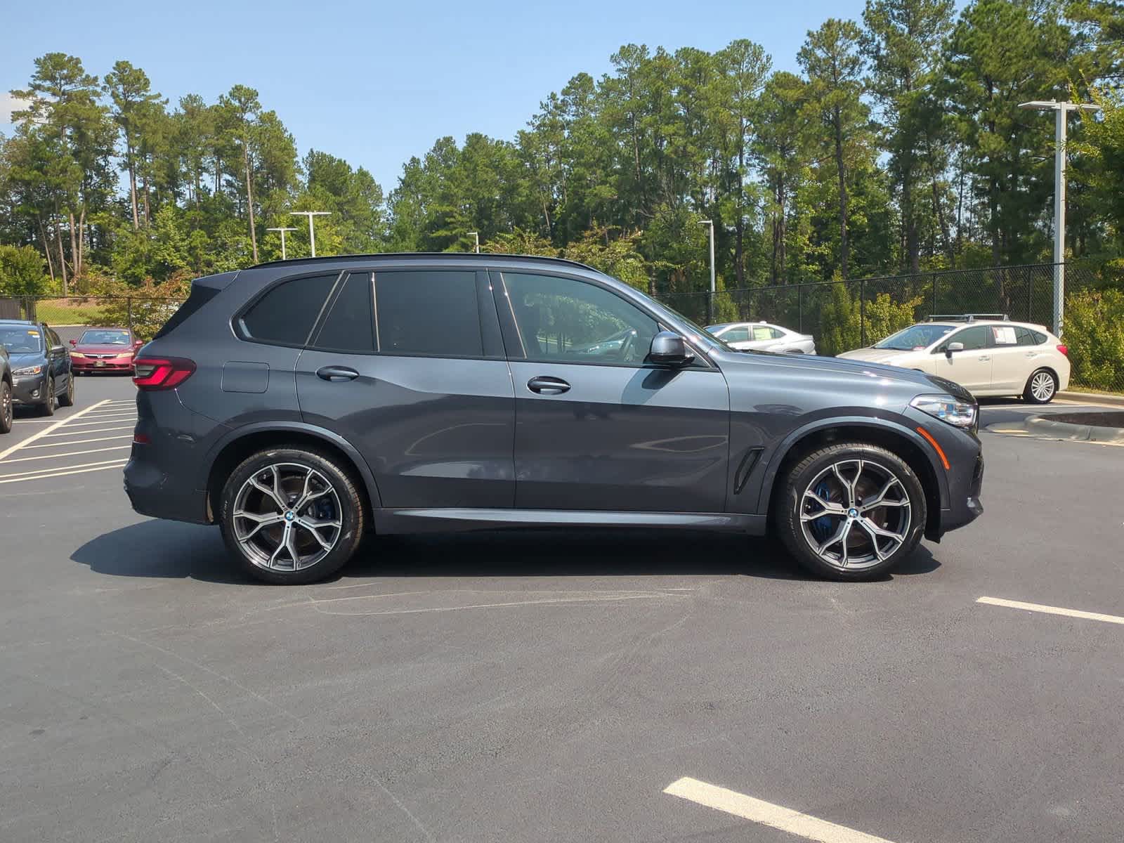 2022 BMW X5 M50i 11