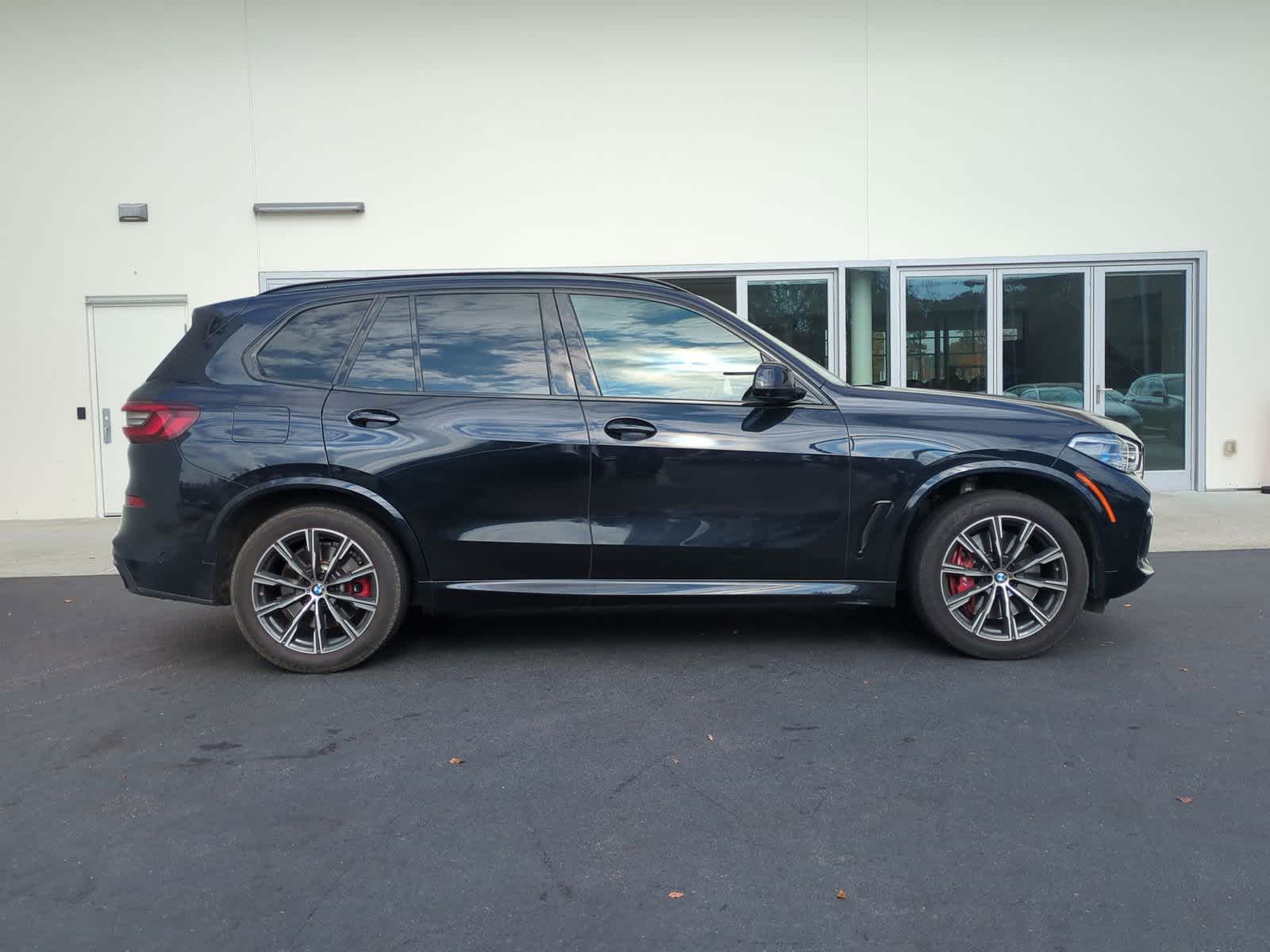 2022 BMW X5 M50i 11