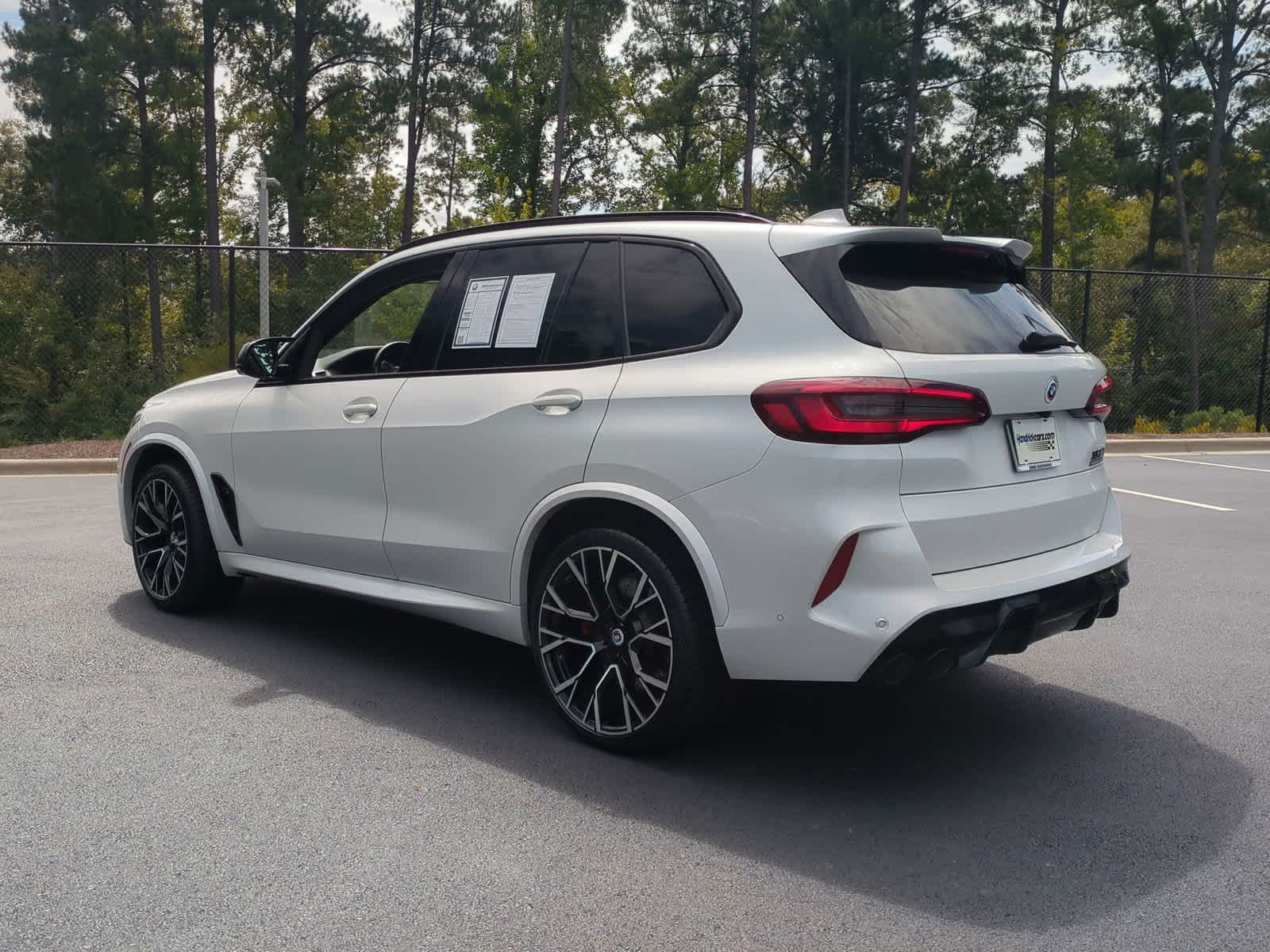 2022 BMW X5 M  8