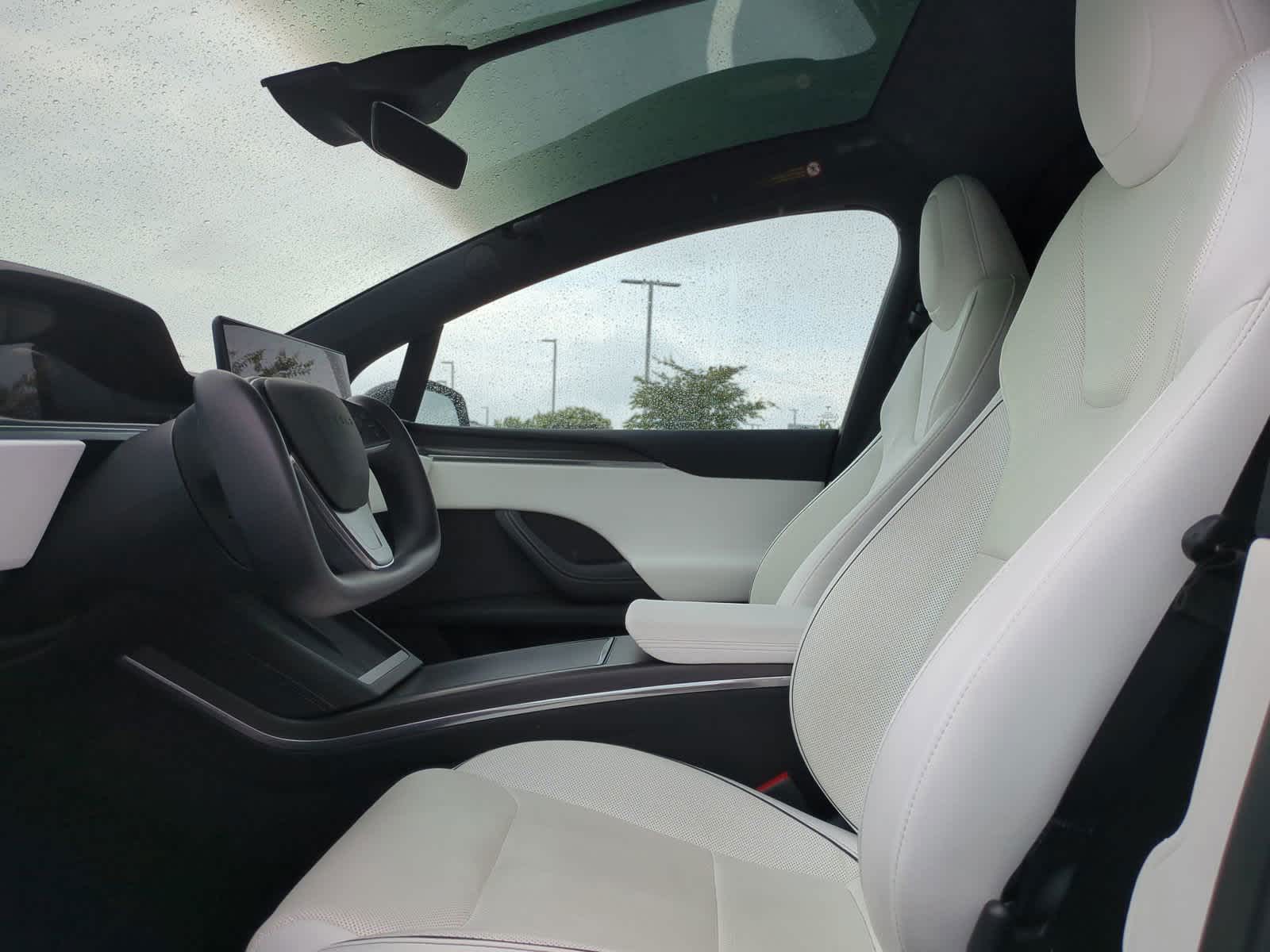 2022 Tesla Model X Plaid 16