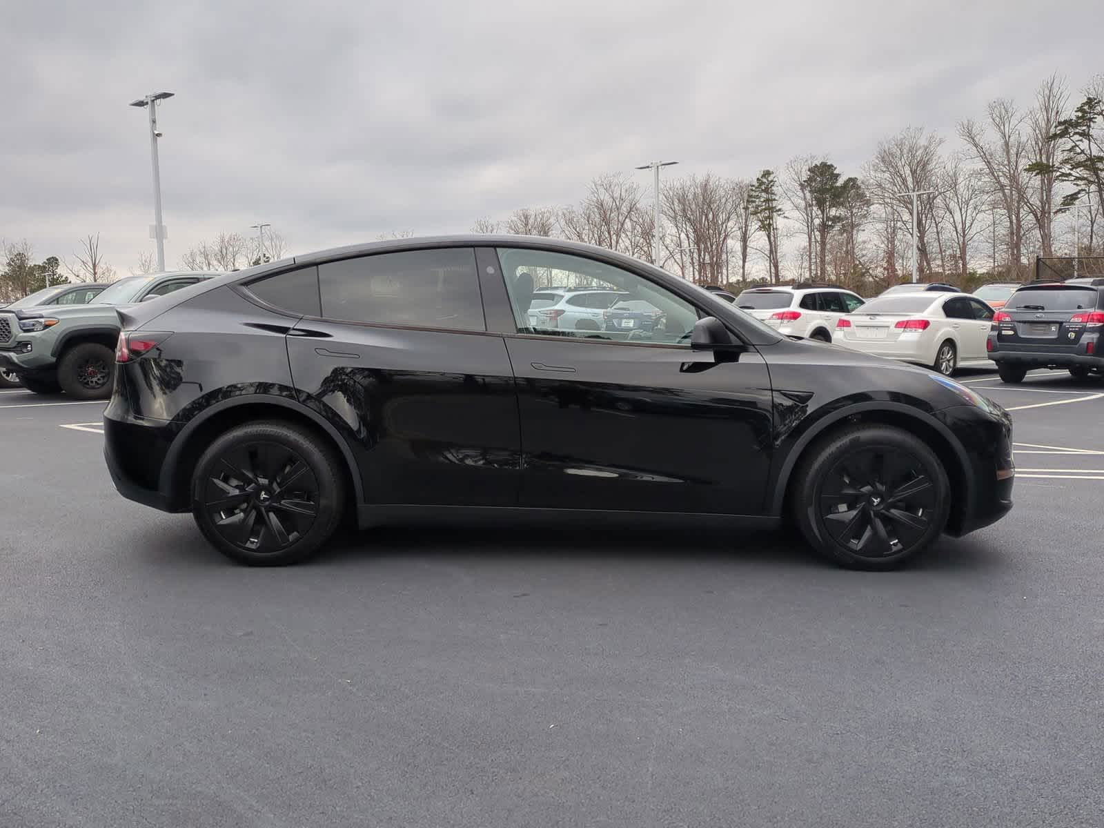 2023 Tesla Model Y LONG RANGE 10