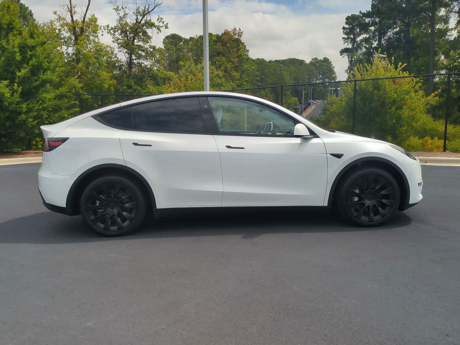 2024 Tesla Model Y Long Range 11