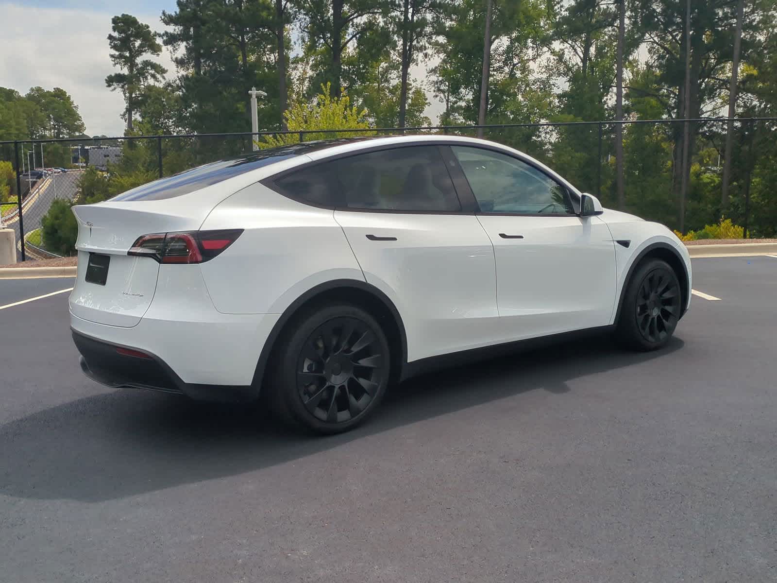 2024 Tesla Model Y Long Range 10