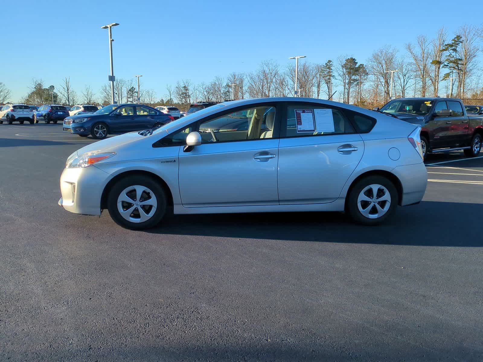 2013 Toyota Prius Two 6