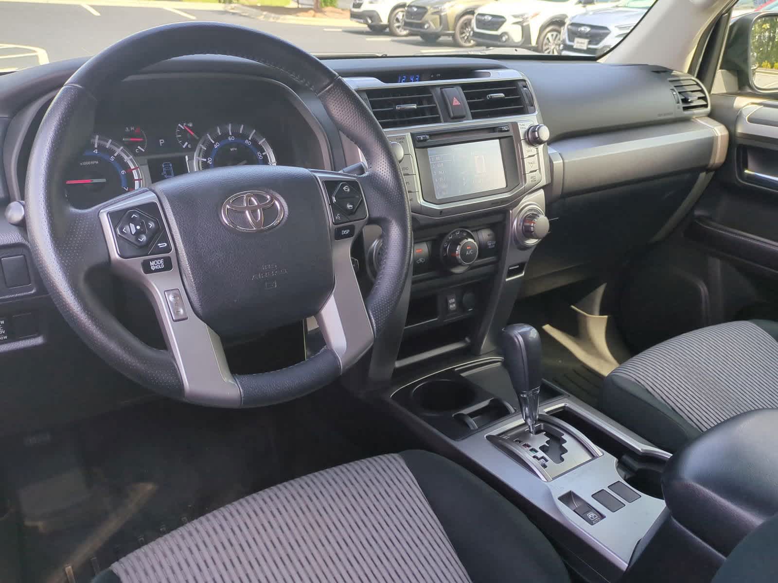 2017 Toyota 4Runner SR5 27