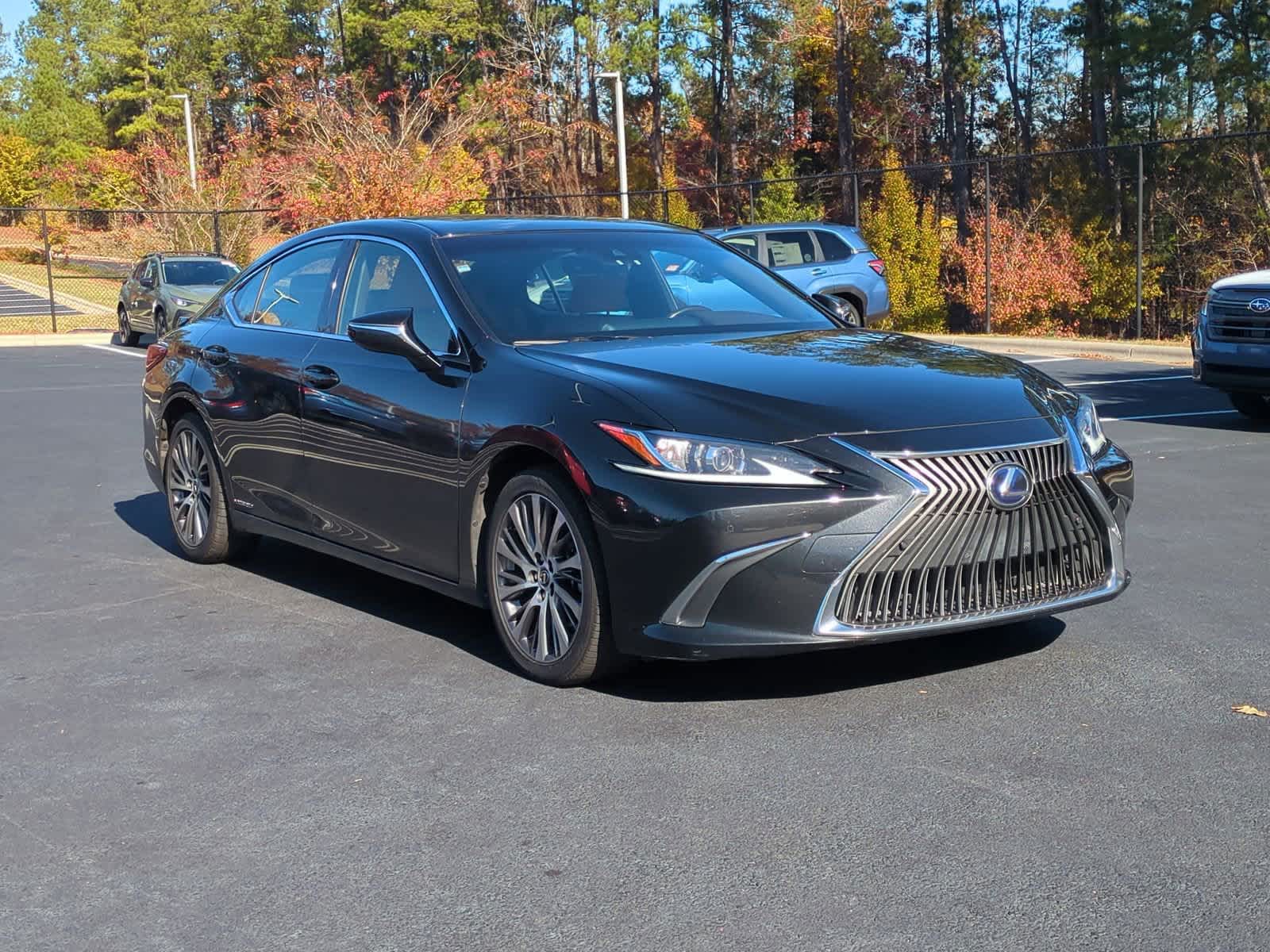 2019 Lexus ES  2