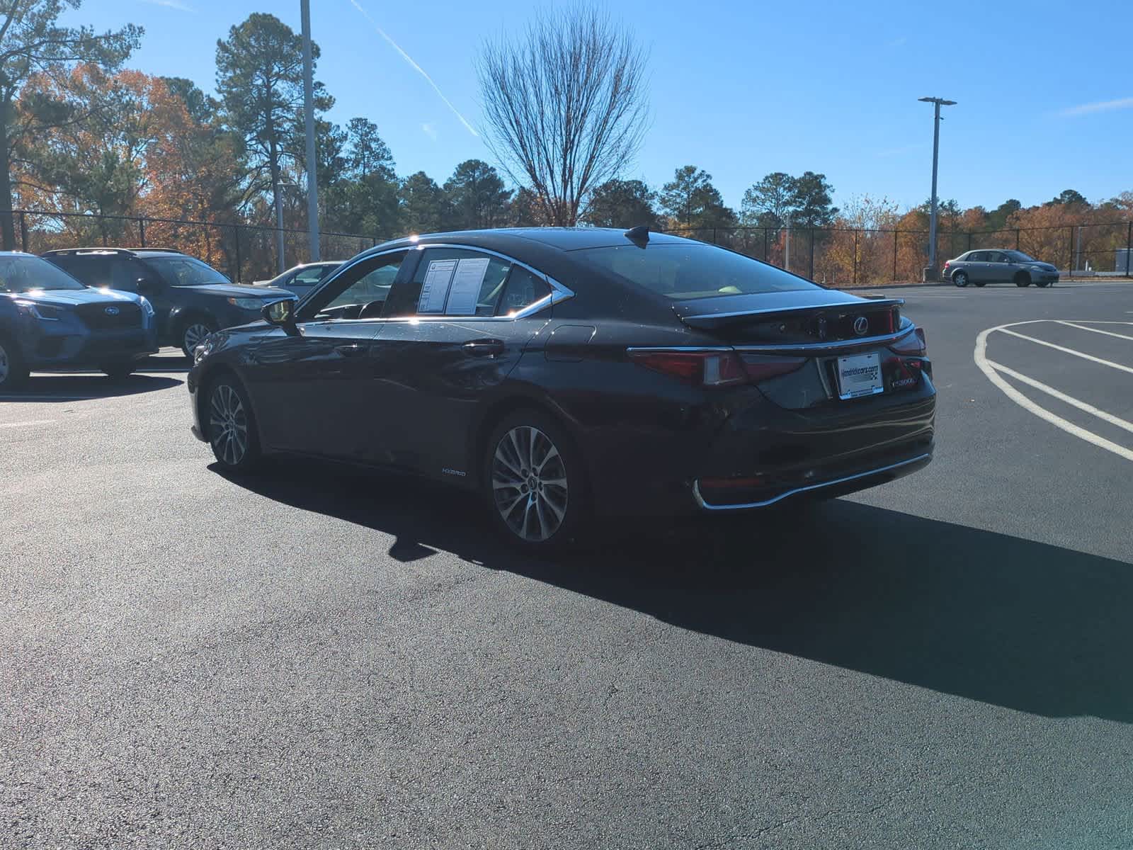 2019 Lexus ES  8