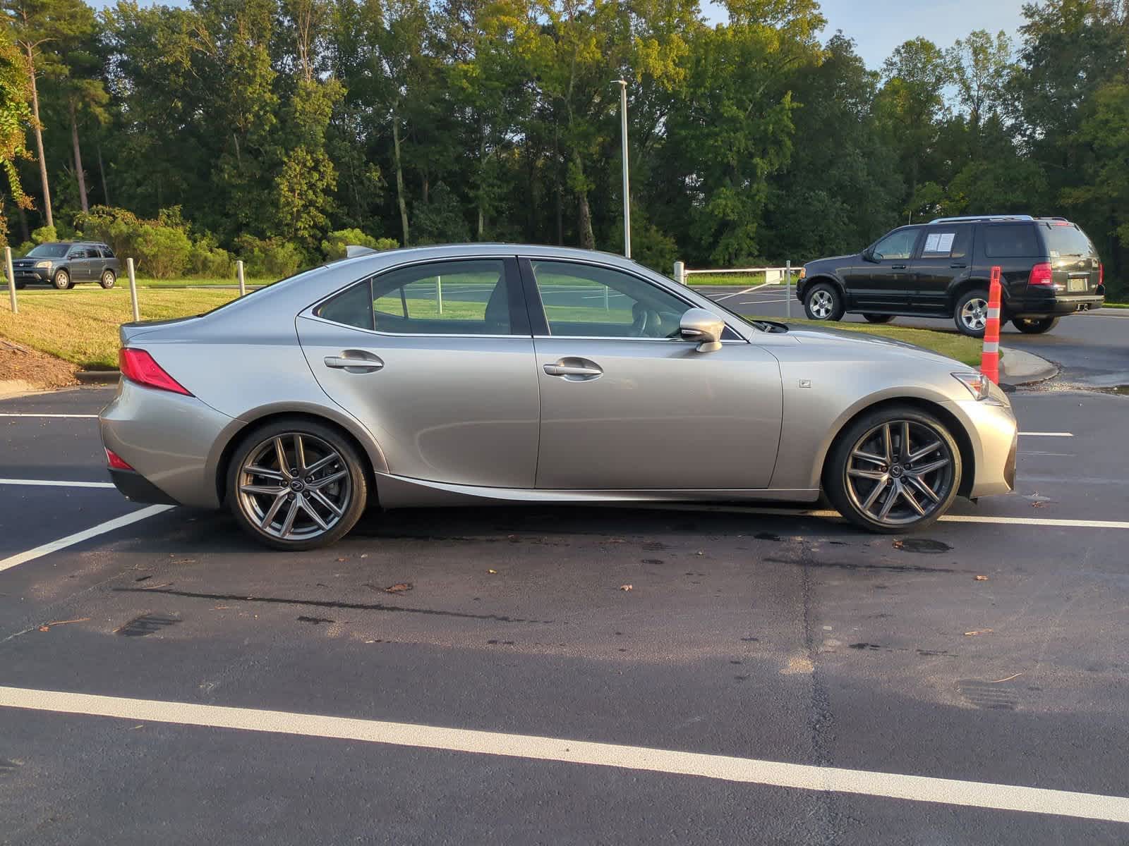 2019 Lexus IS F SPORT 11