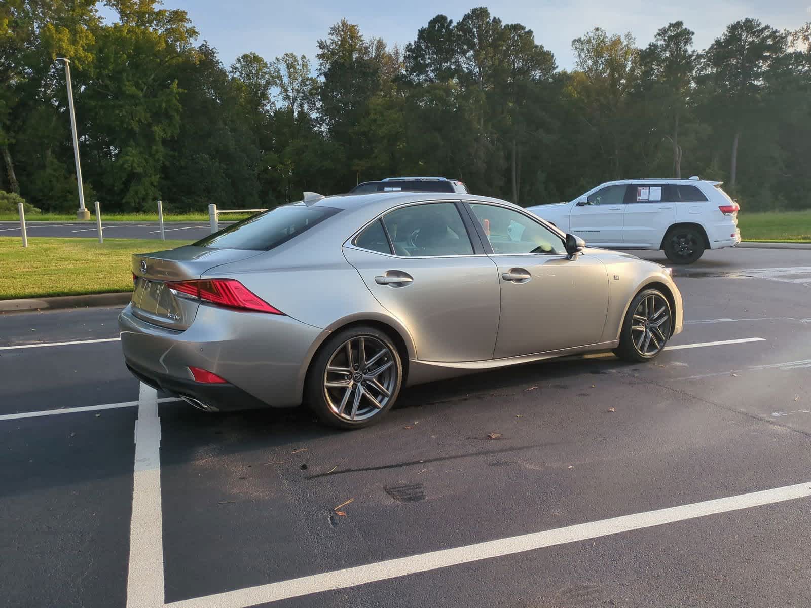 2019 Lexus IS F SPORT 10