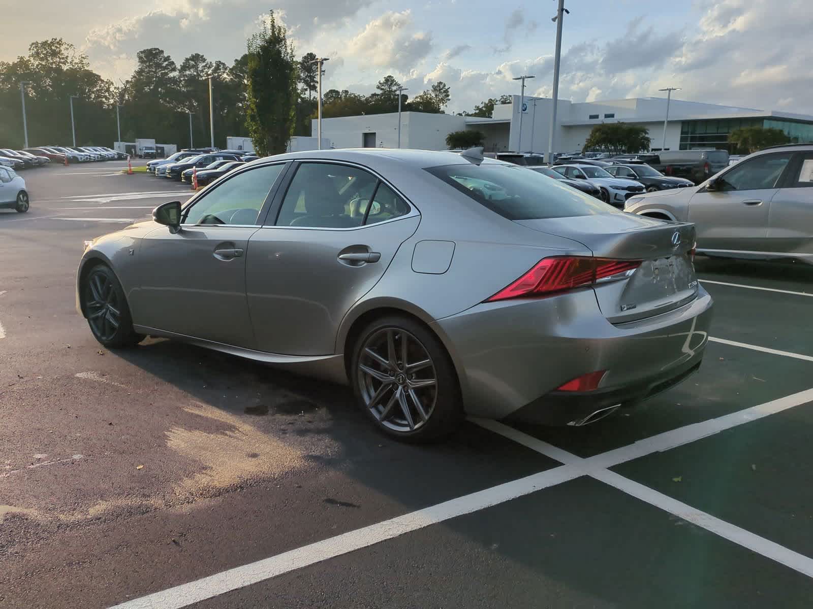 2019 Lexus IS F SPORT 8