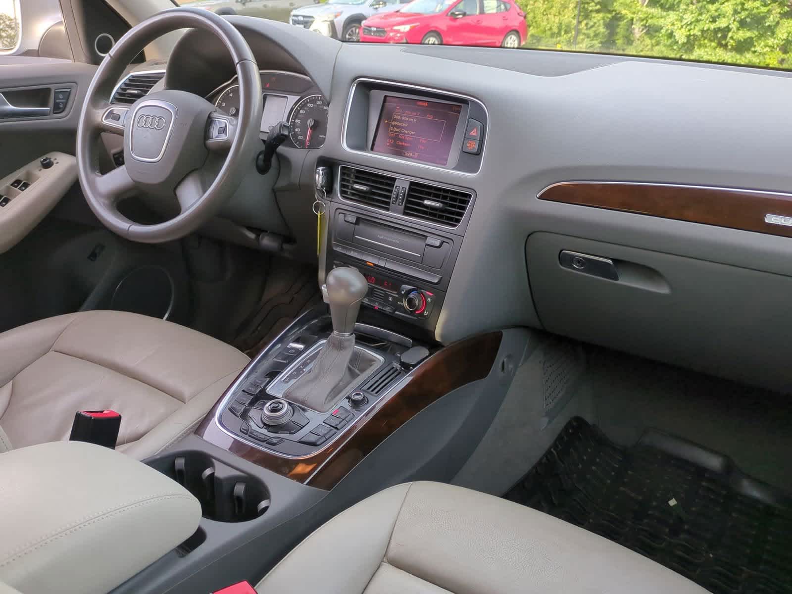 2011 Audi Q5 3.2L Premium Plus 28