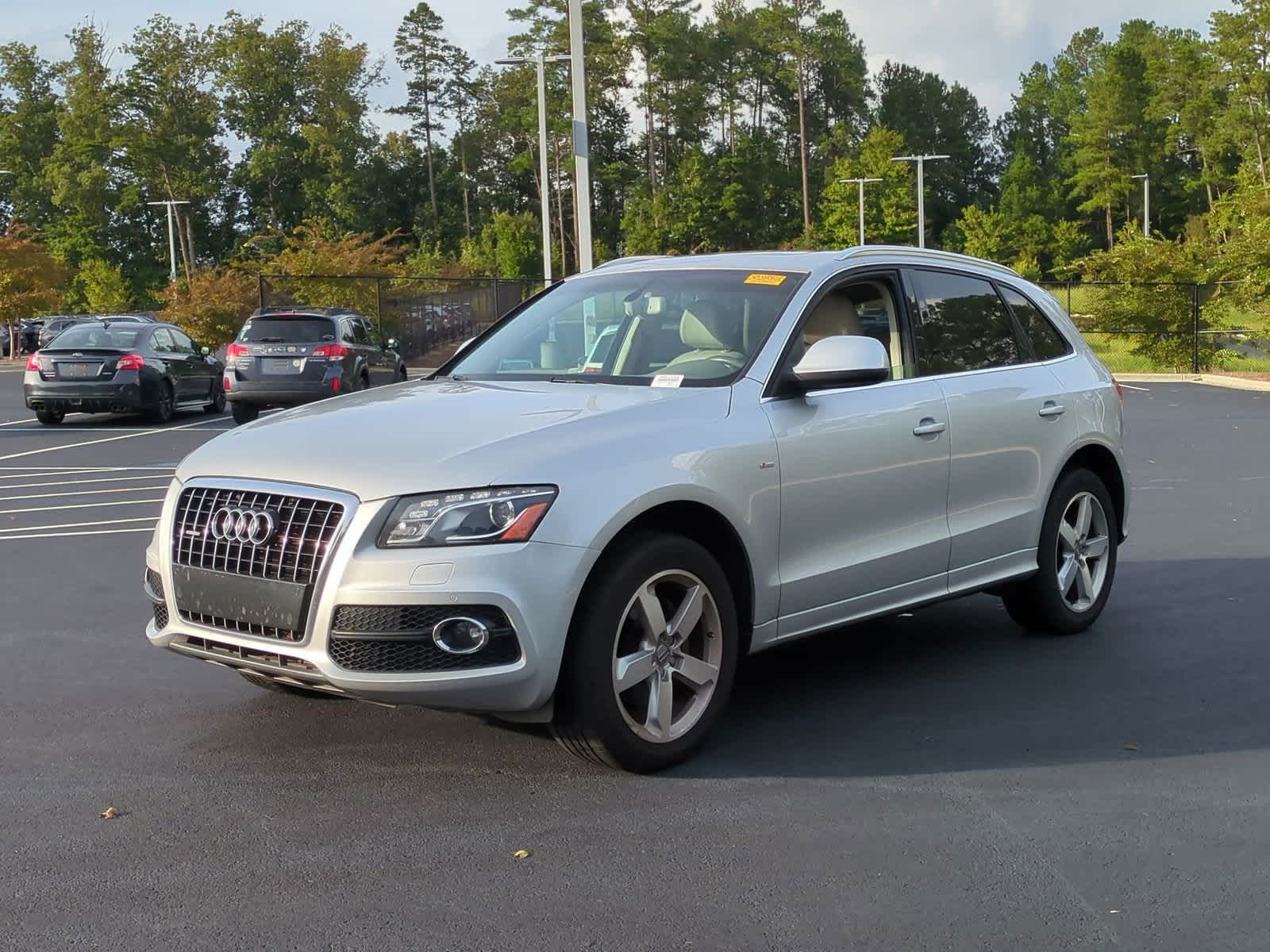 2011 Audi Q5 3.2L Premium Plus 4