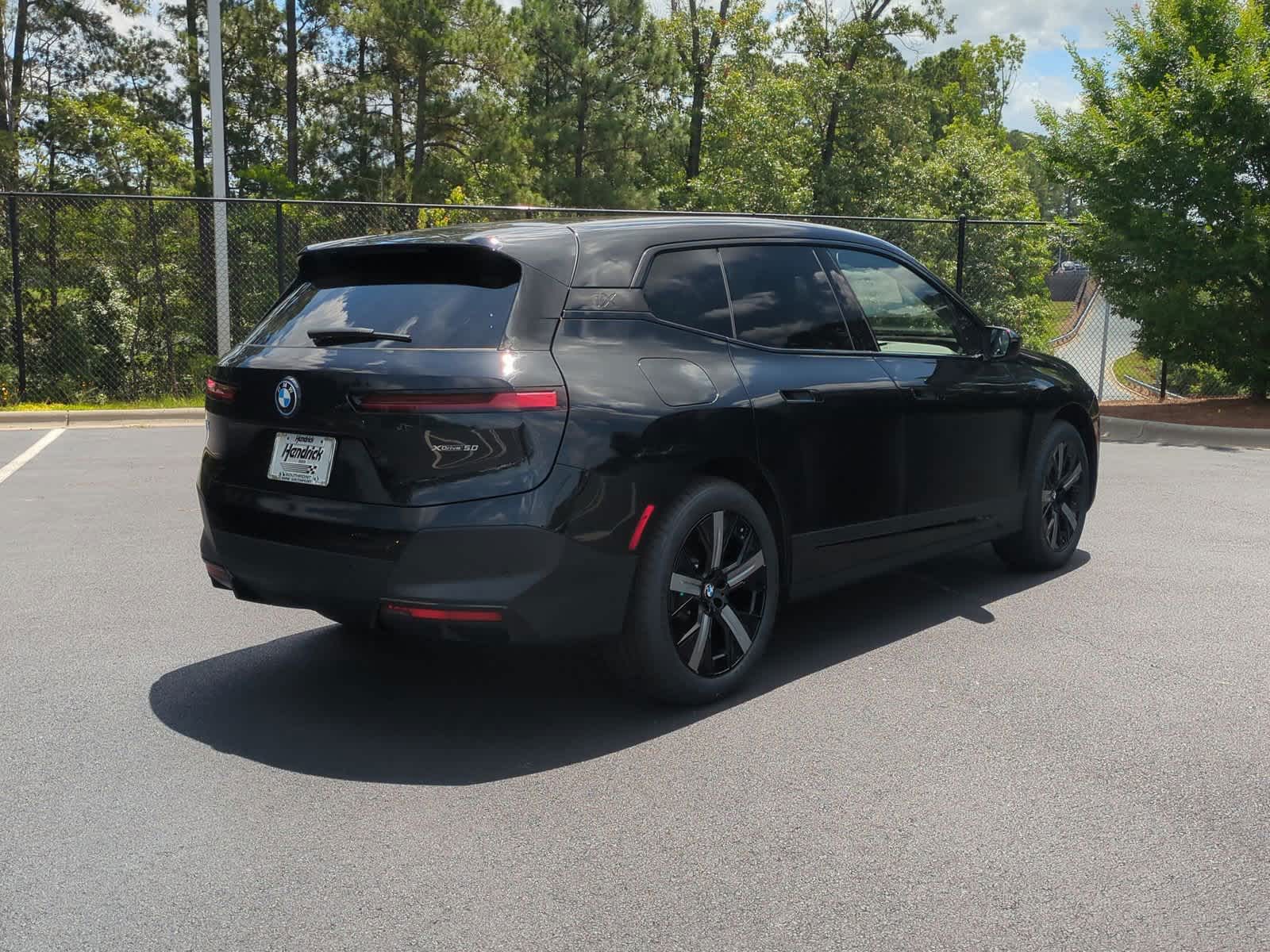 2025 BMW iX xDrive50 10