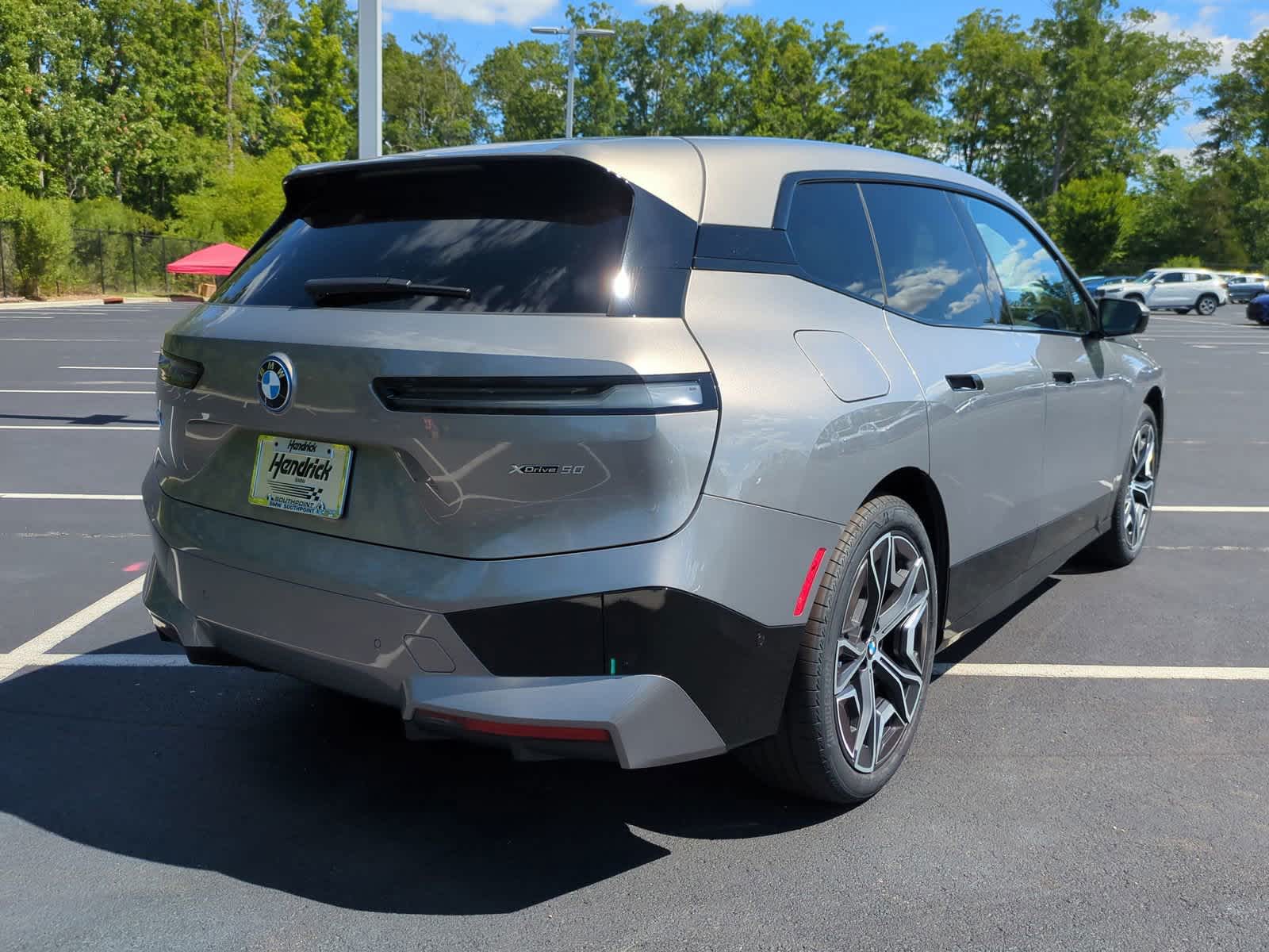 2025 BMW iX xDrive50 10