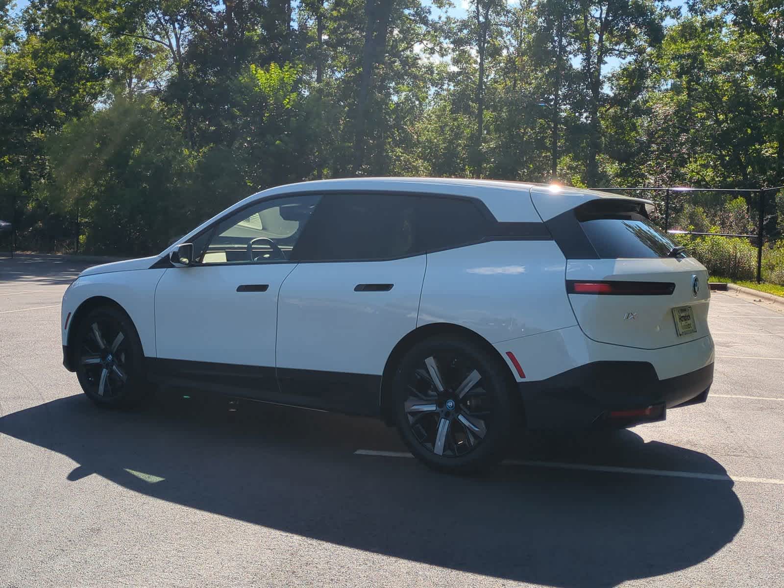 2025 BMW iX xDrive50 8