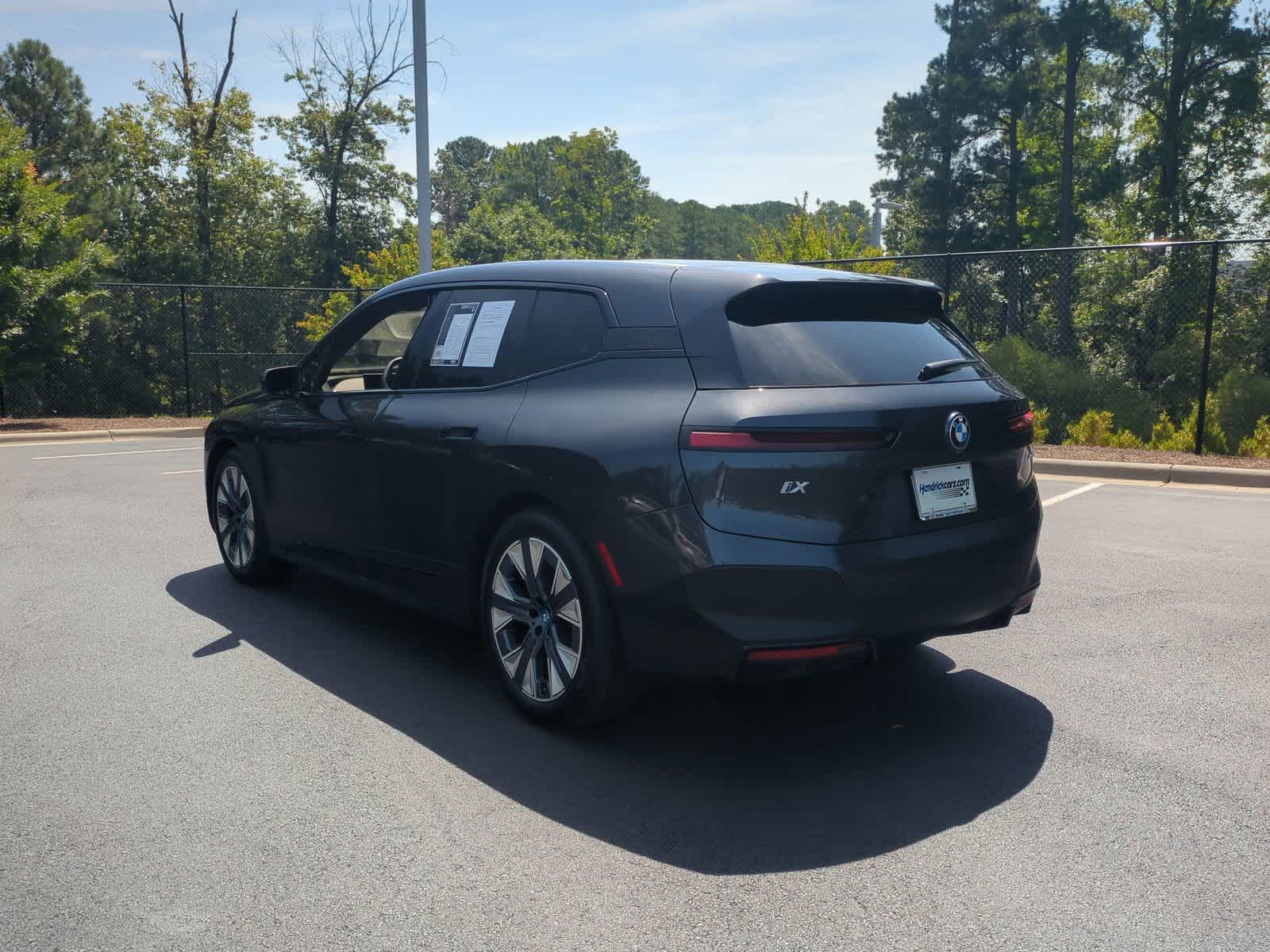 2022 BMW iX xDrive50 8