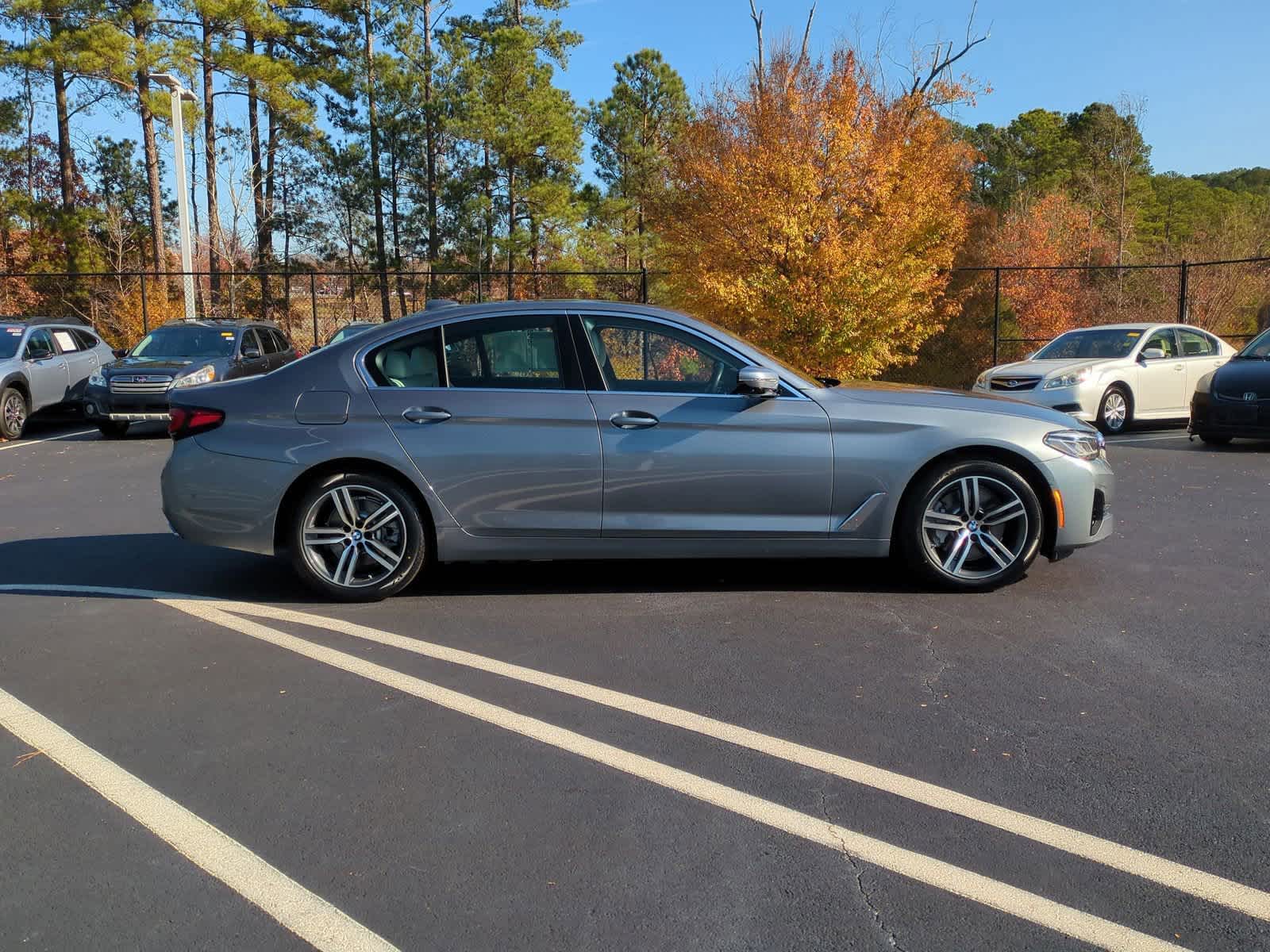 2021 BMW 5 Series 530e 10