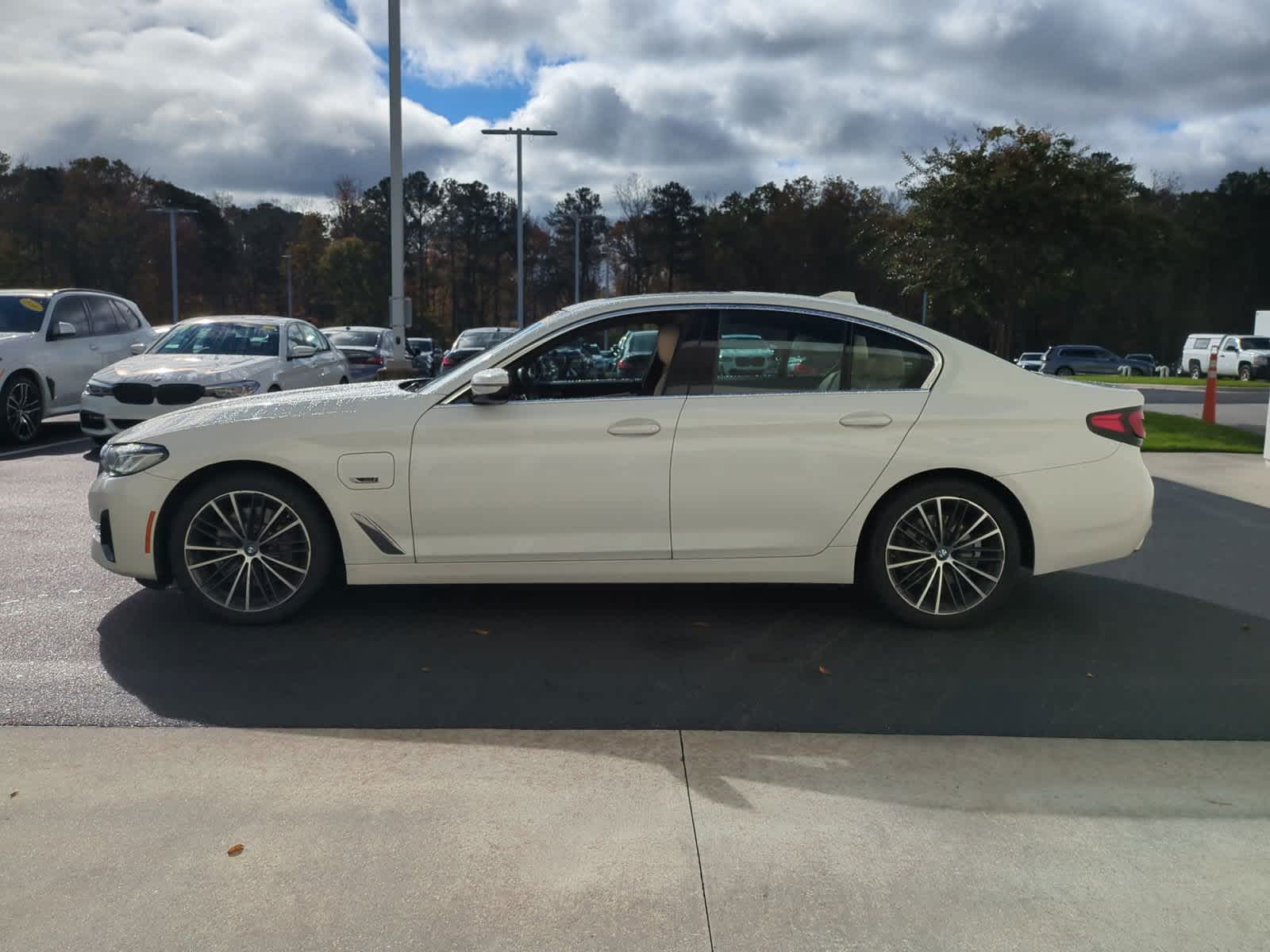 2023 BMW 5 Series 530e 7