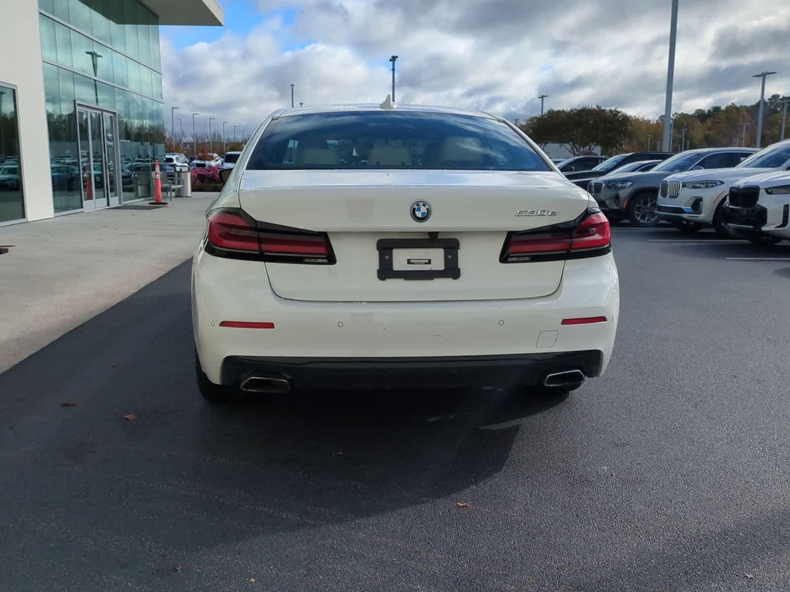 2023 BMW 5 Series 530e 9