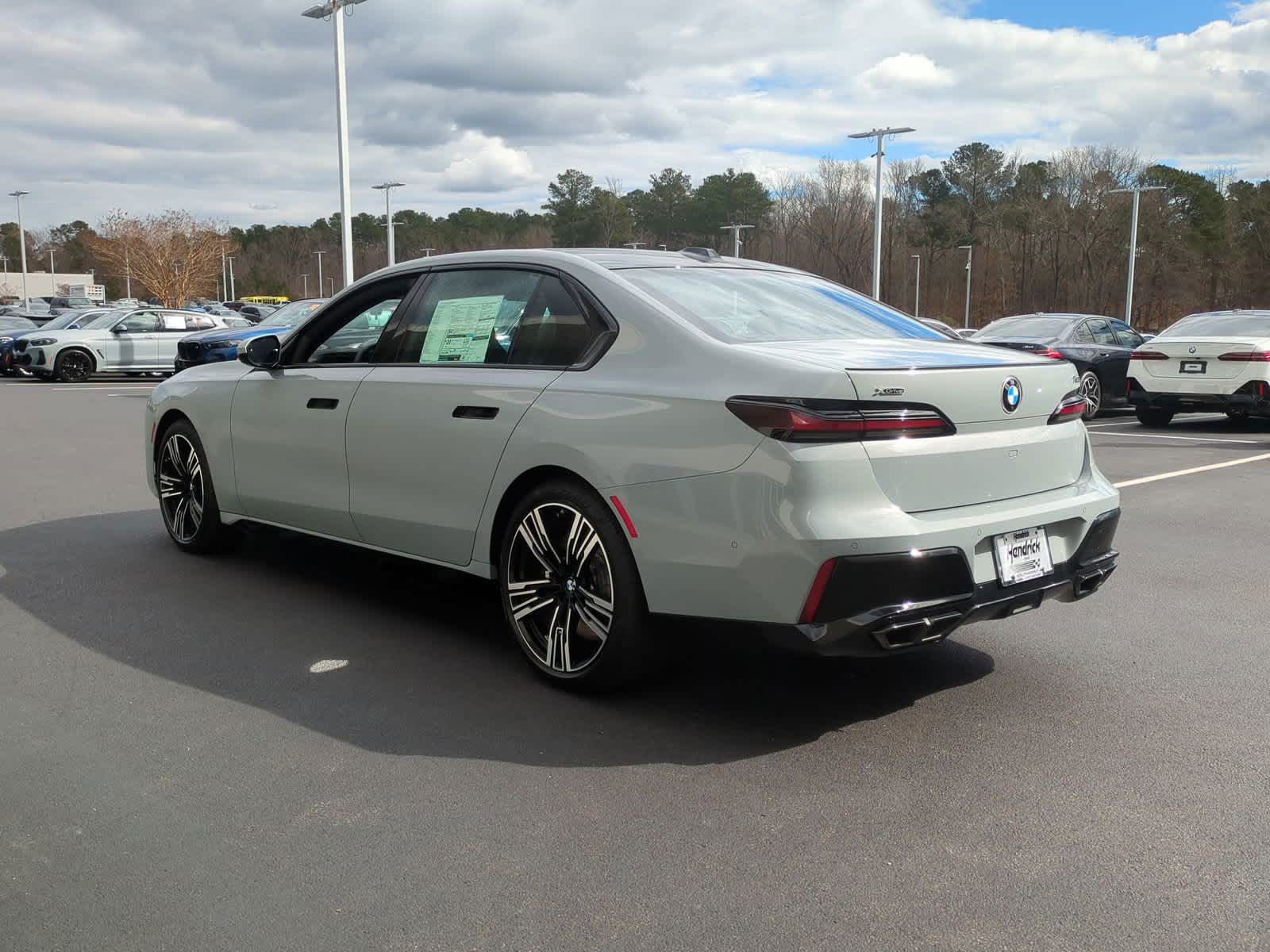 2024 BMW 7 Series 760i xDrive 8