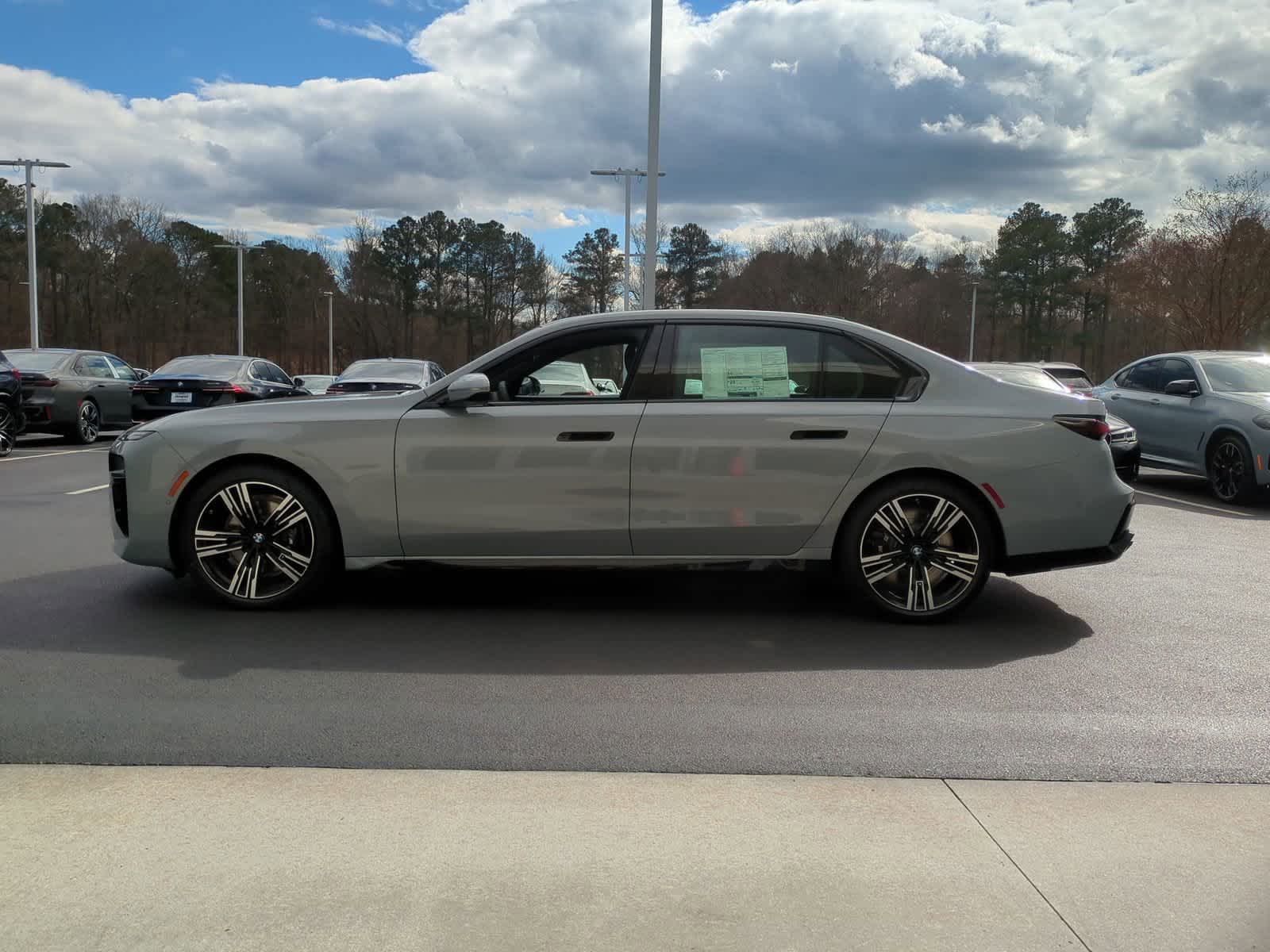 2024 BMW 7 Series 760i xDrive 7