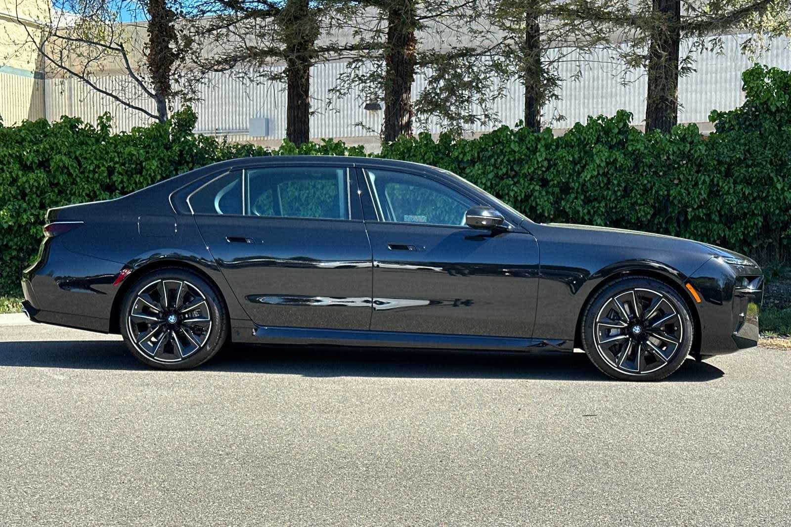 2024 BMW 7 Series 760i xDrive 3