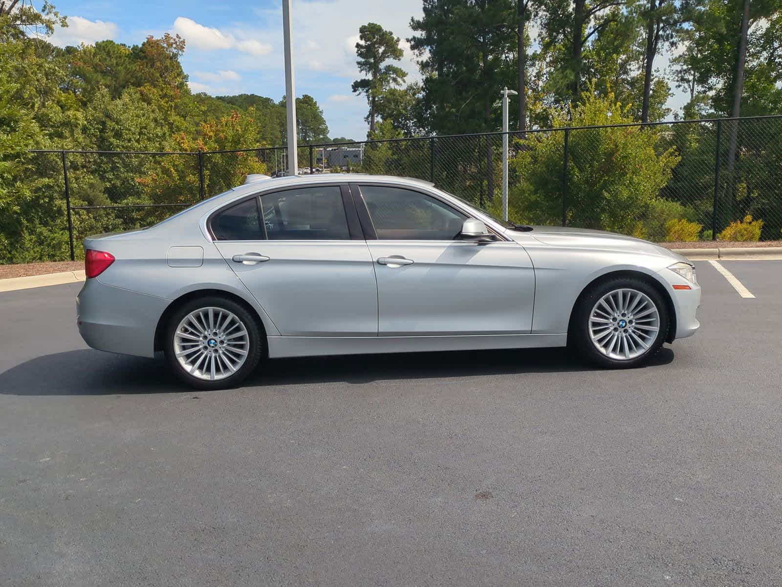 2014 BMW 3 Series 328i 11