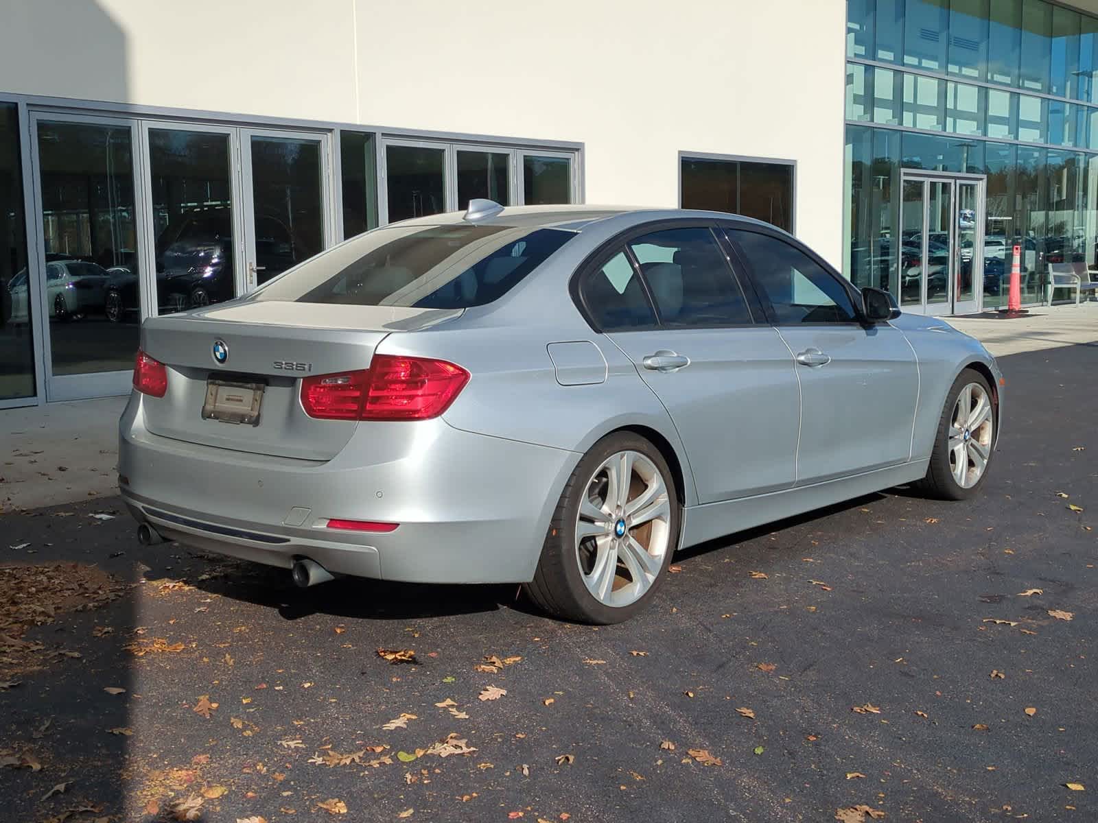 2013 BMW 3 Series 335i 9