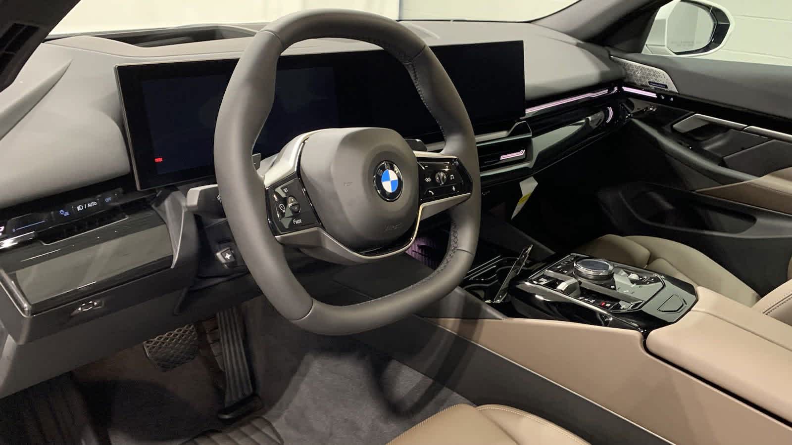 2025 BMW 5 Series 530i 13