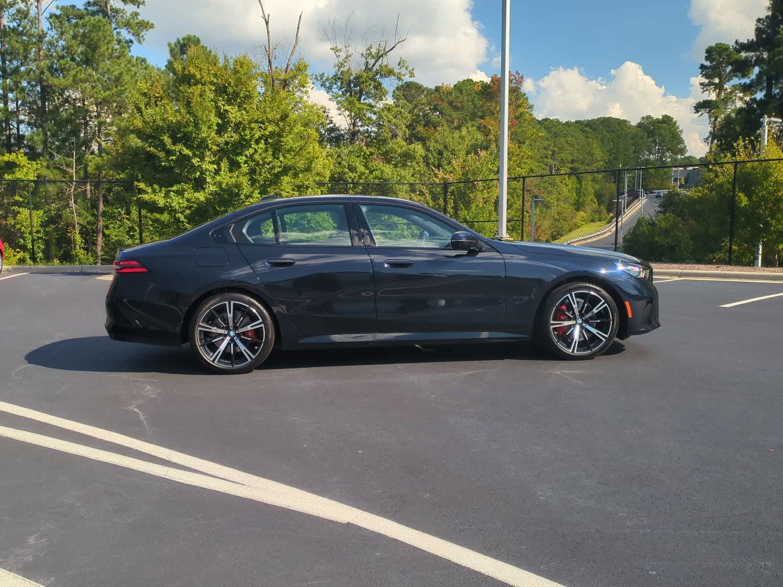 2025 BMW 5 Series 530i 11