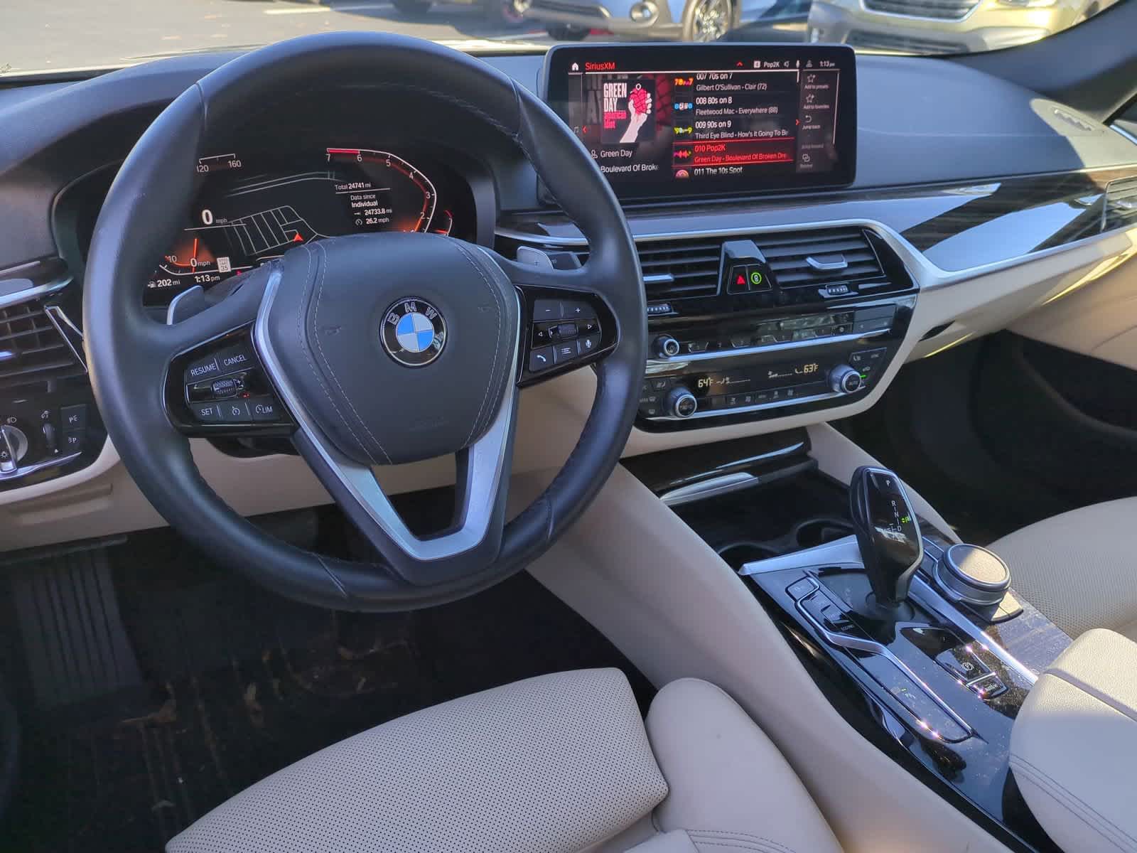 2022 BMW 5 Series 530i 28