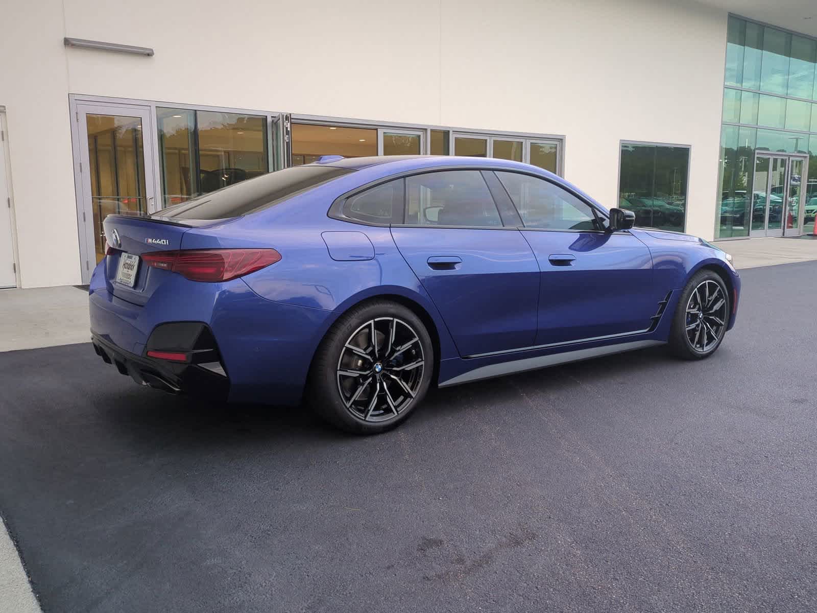 2025 BMW 4 Series M440i 10