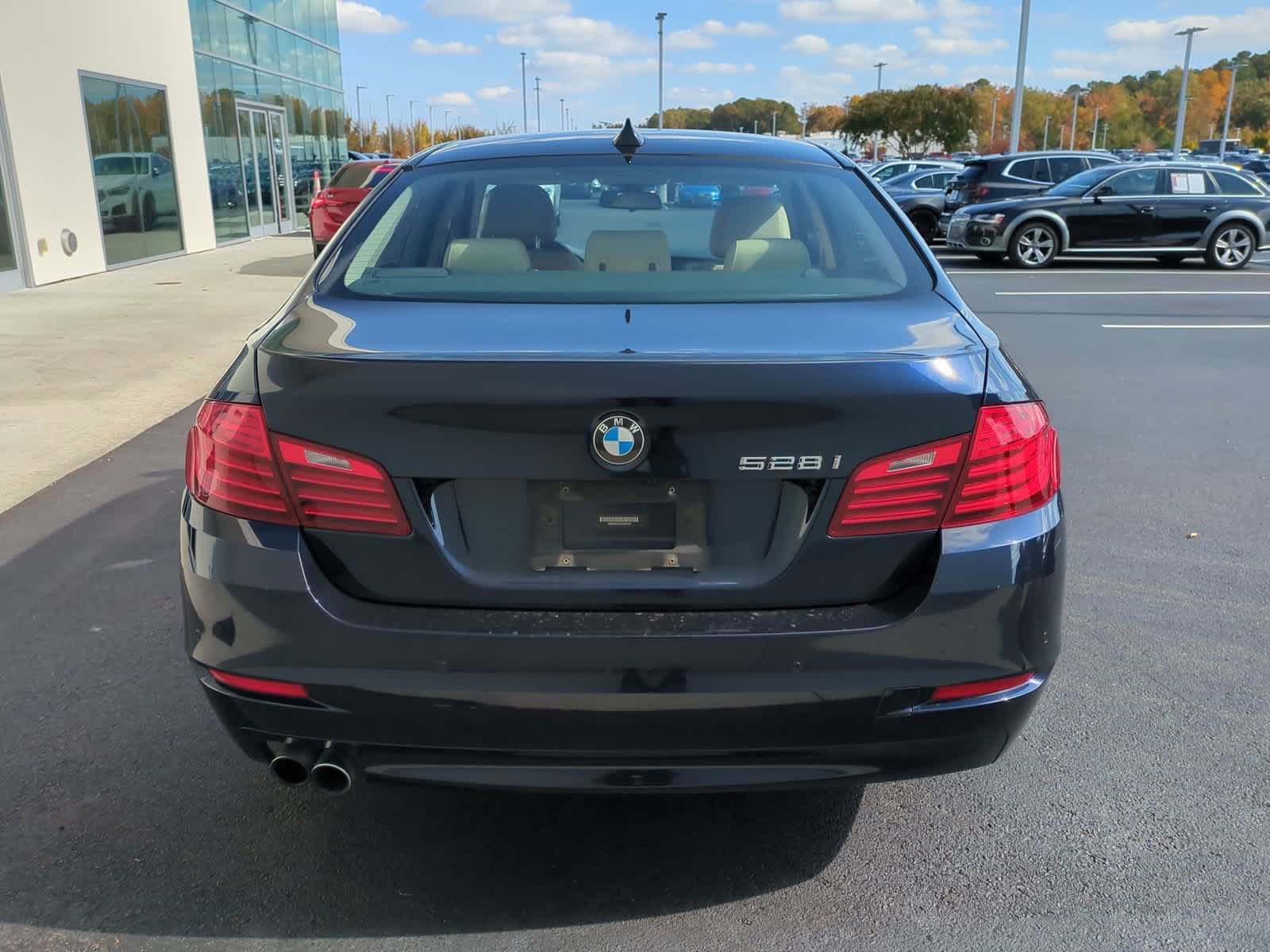 2016 BMW 5 Series 528i 9