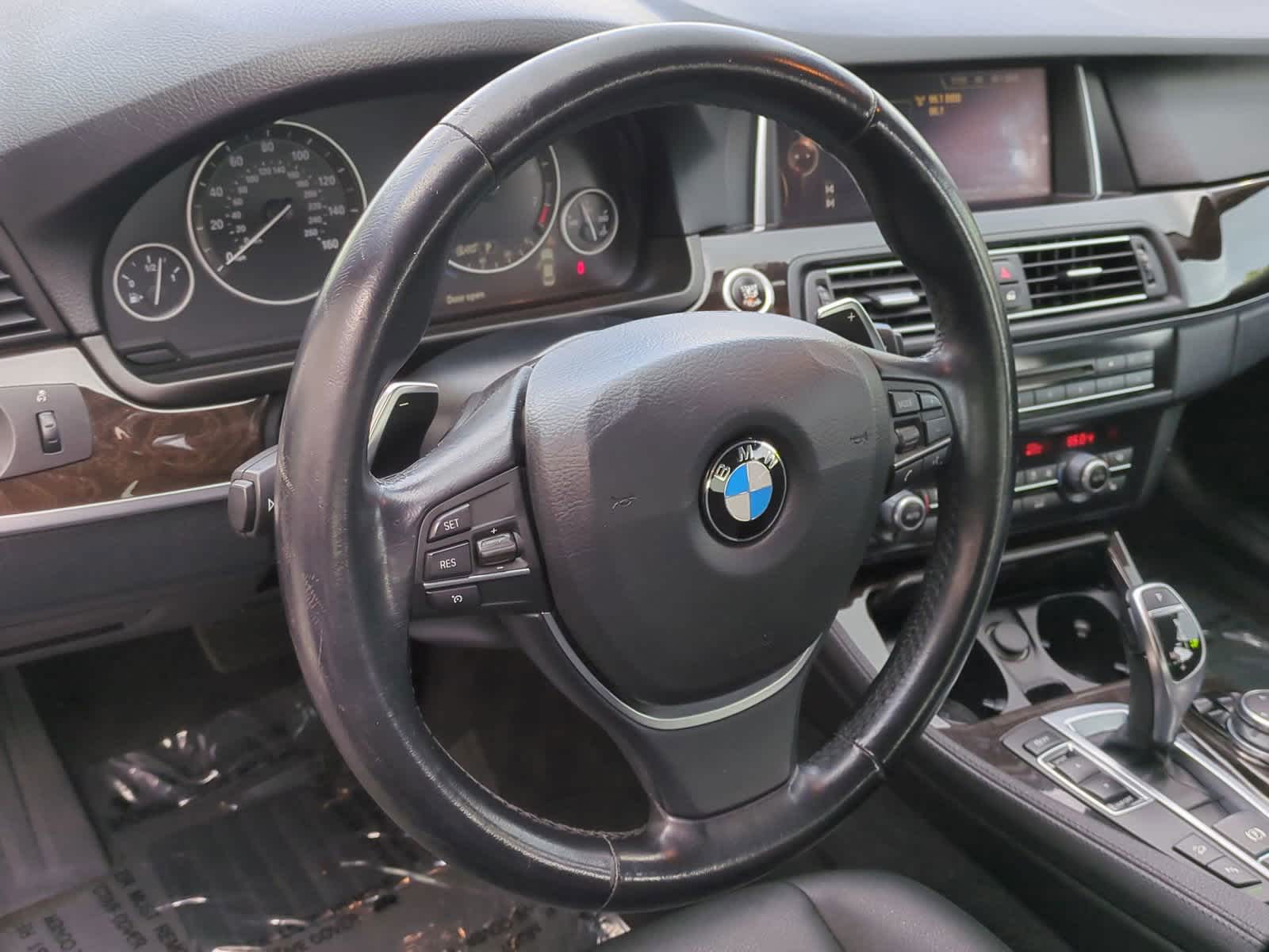 2016 BMW 5 Series 528i xDrive 18