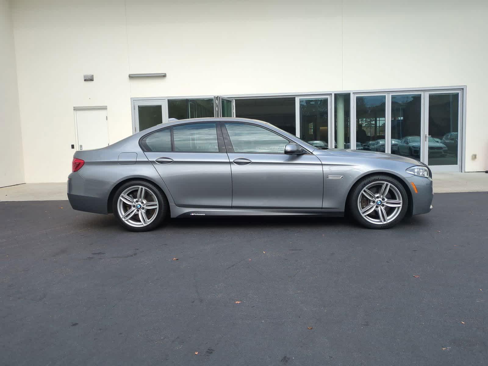 2014 BMW 5 Series 535i 11