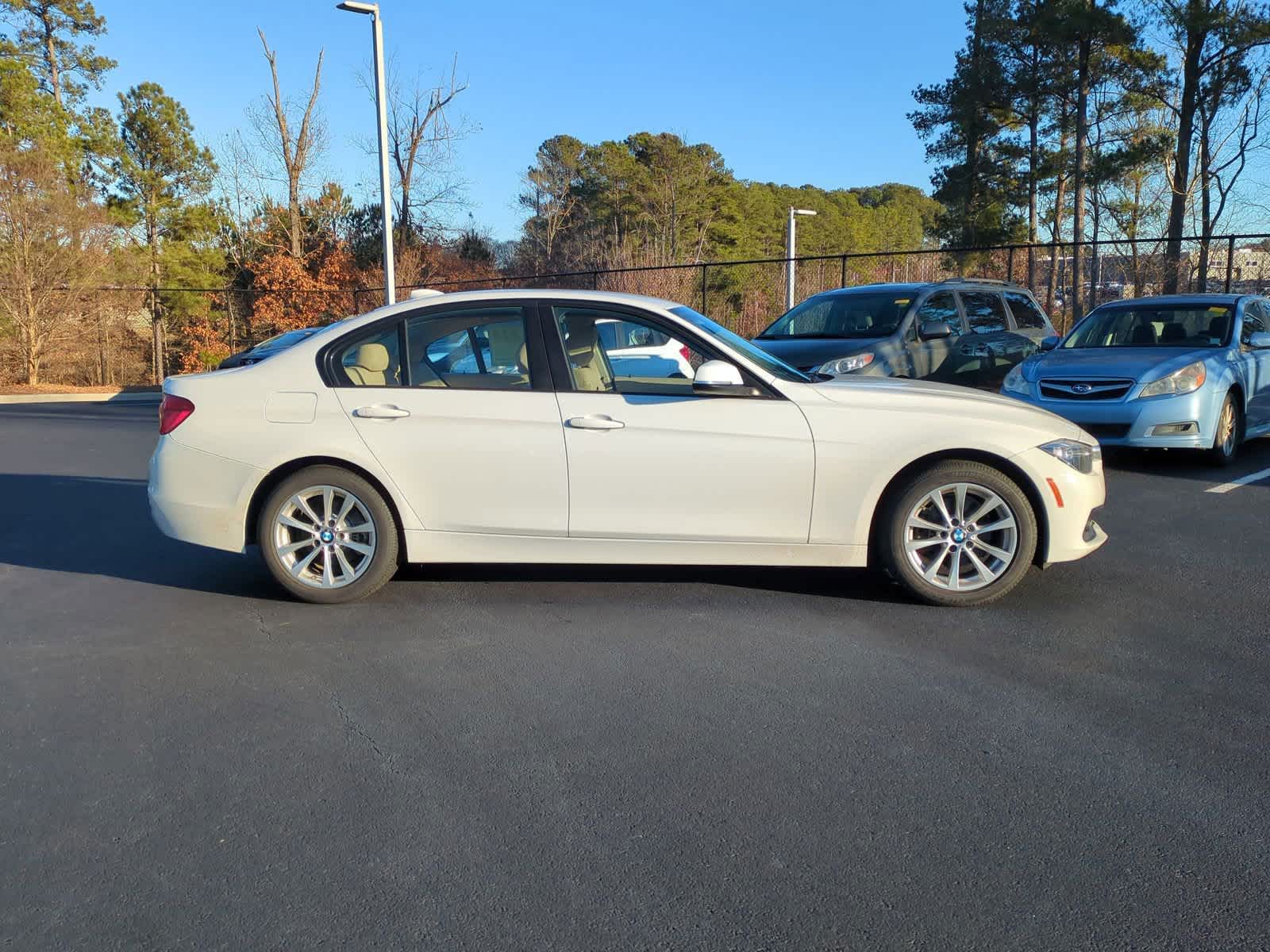 2016 BMW 3 Series 320i xDrive 10