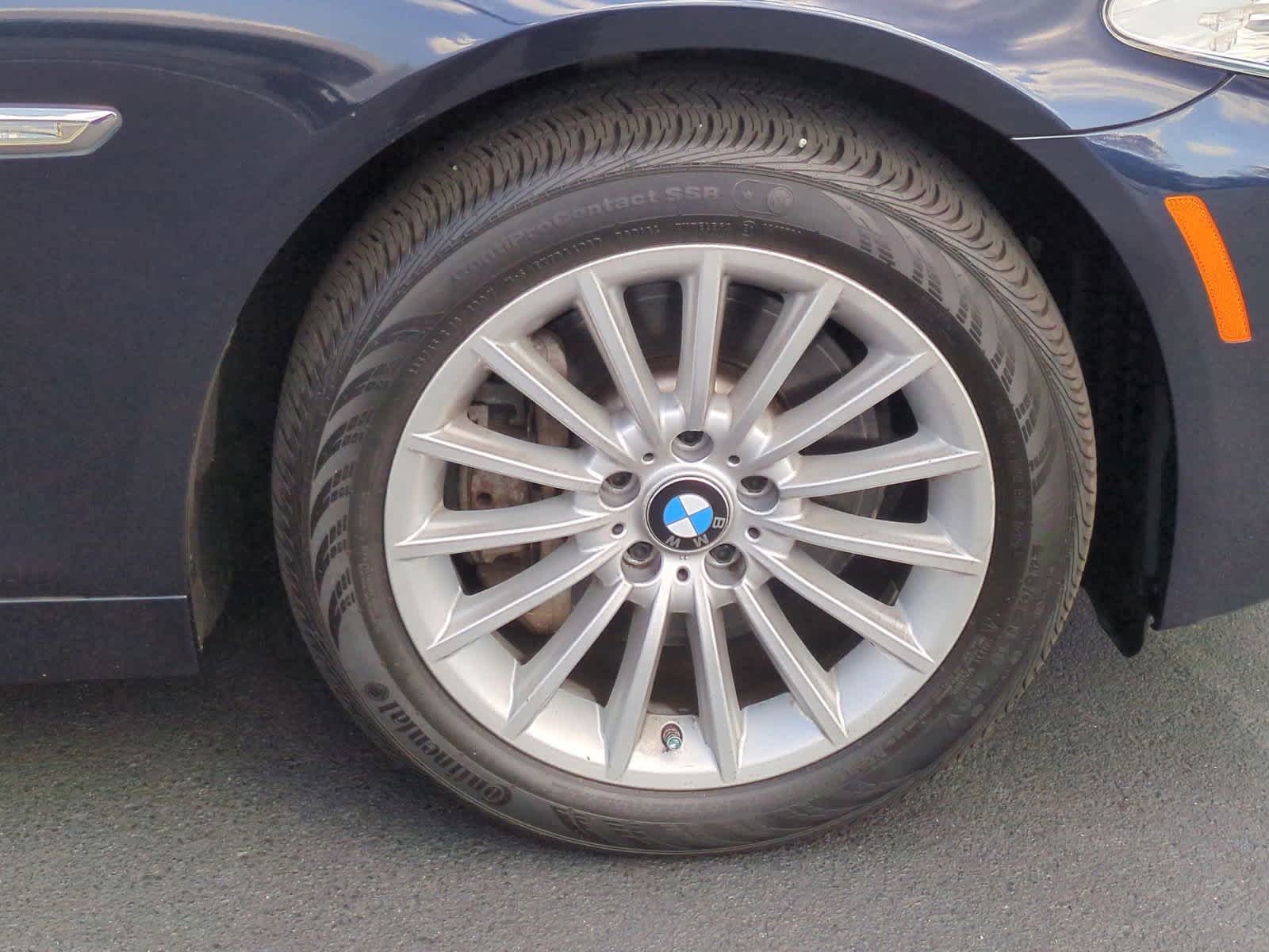 2012 BMW 5 Series 535i 13