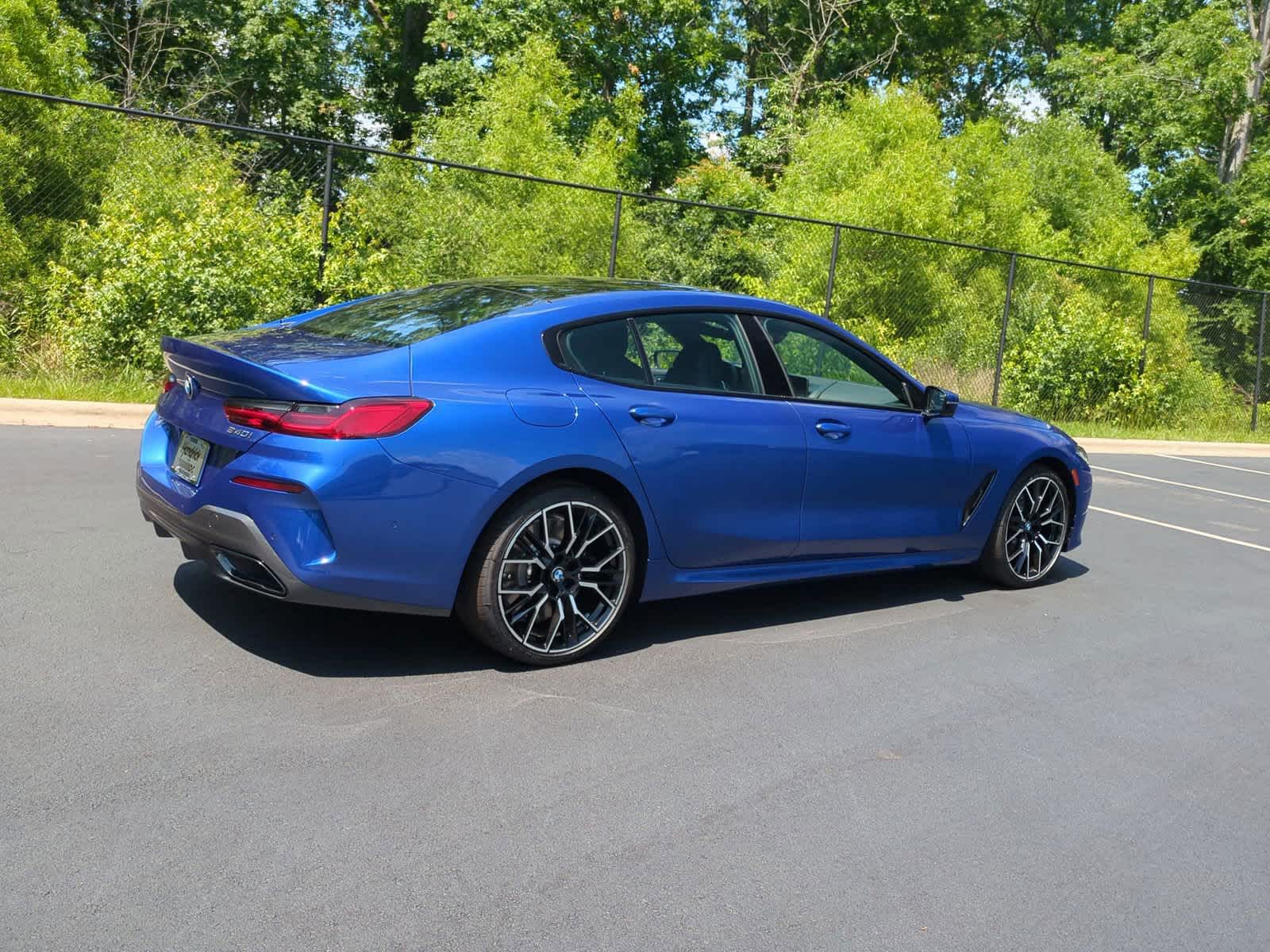 2025 BMW 8 Series 840i 10