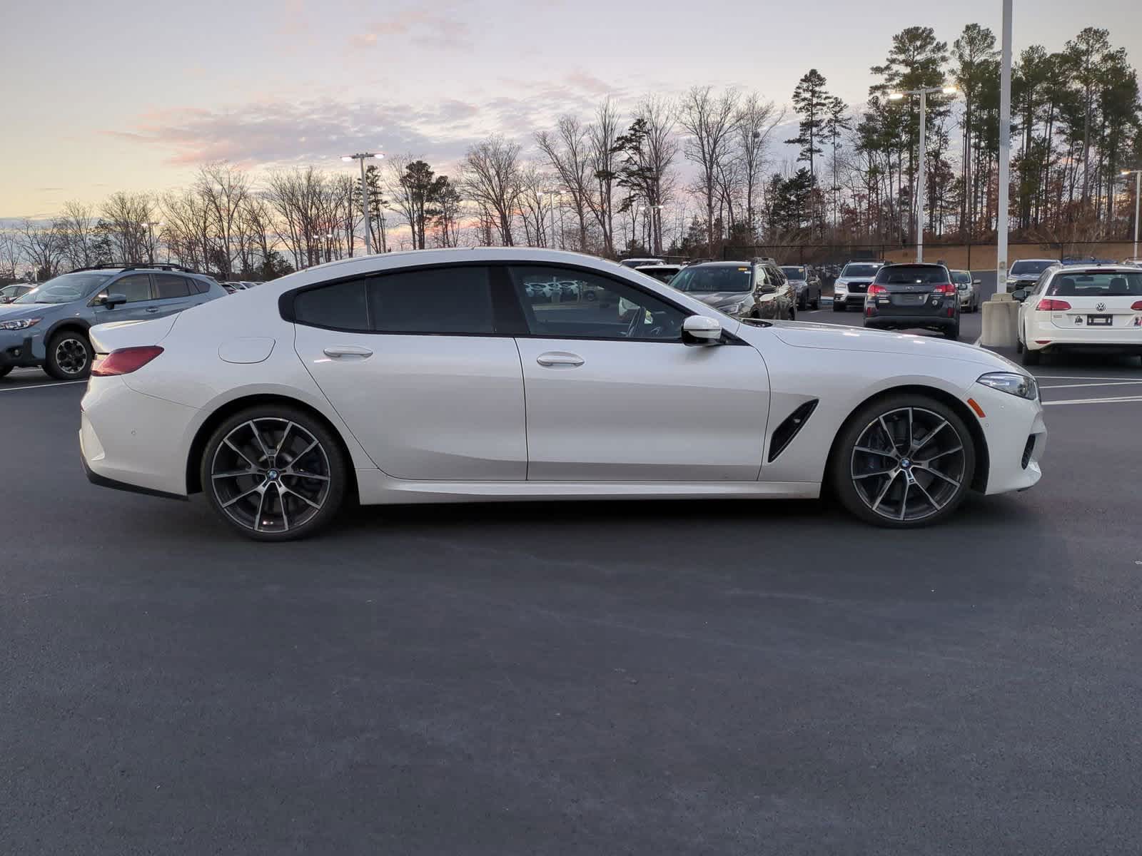 2022 BMW 8 Series M850i 9