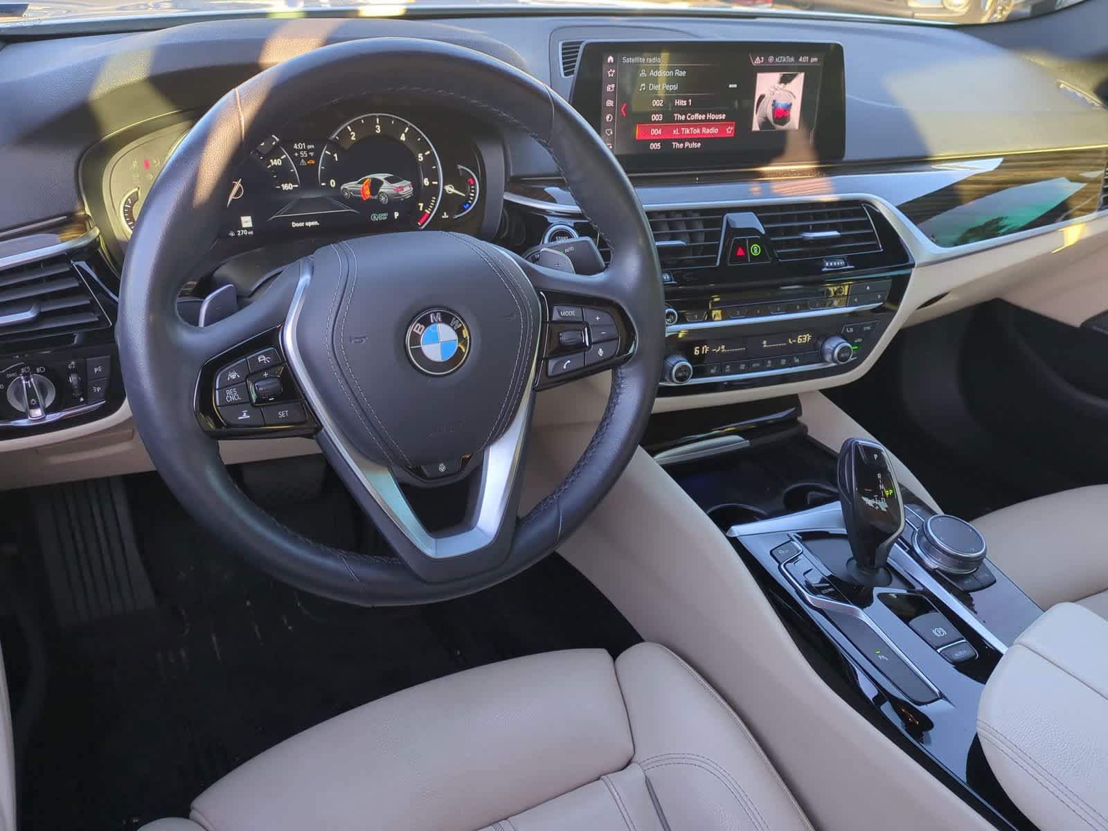 2019 BMW 5 Series 540i 28