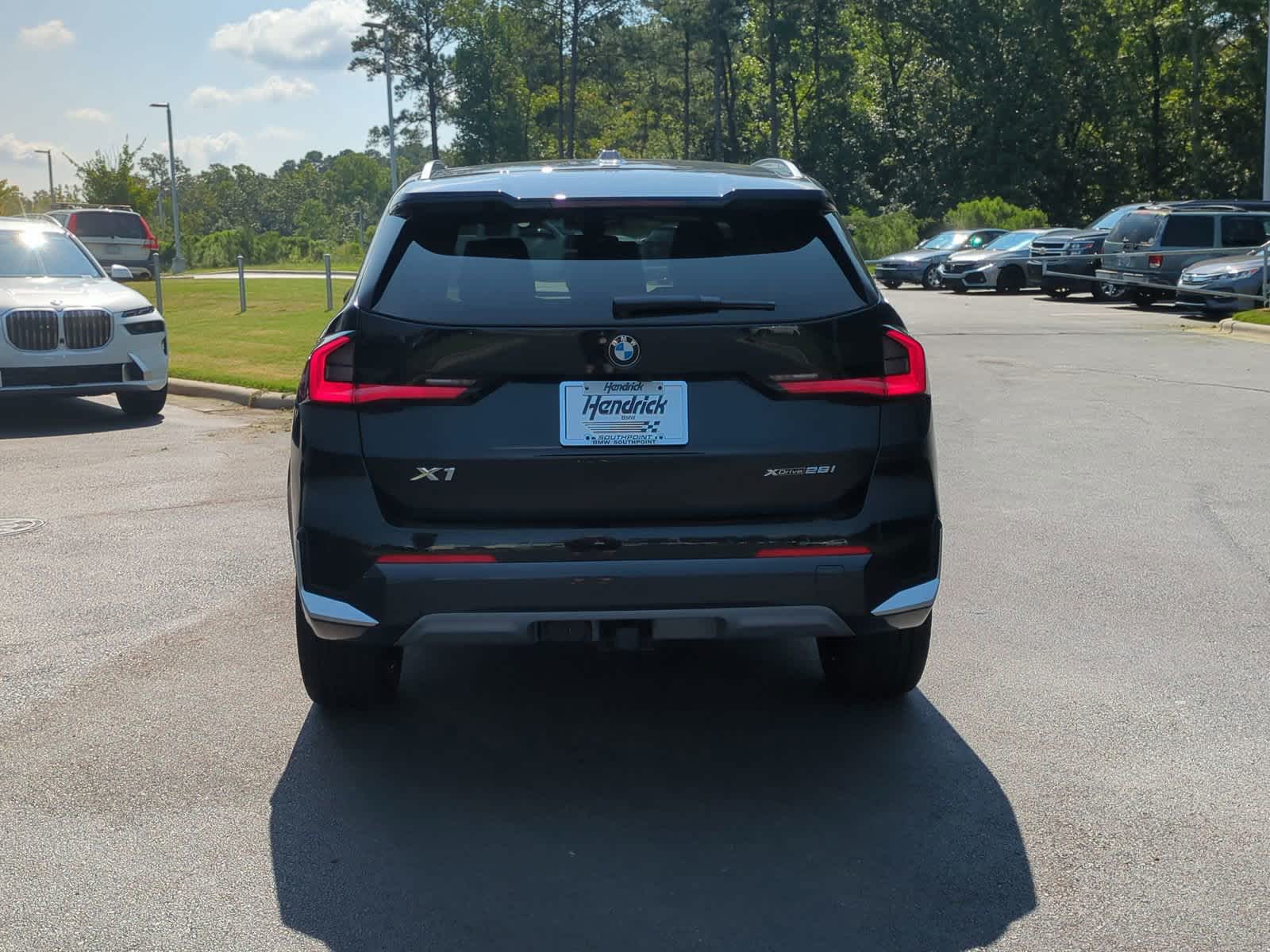 2025 BMW X1 xDrive28i 9