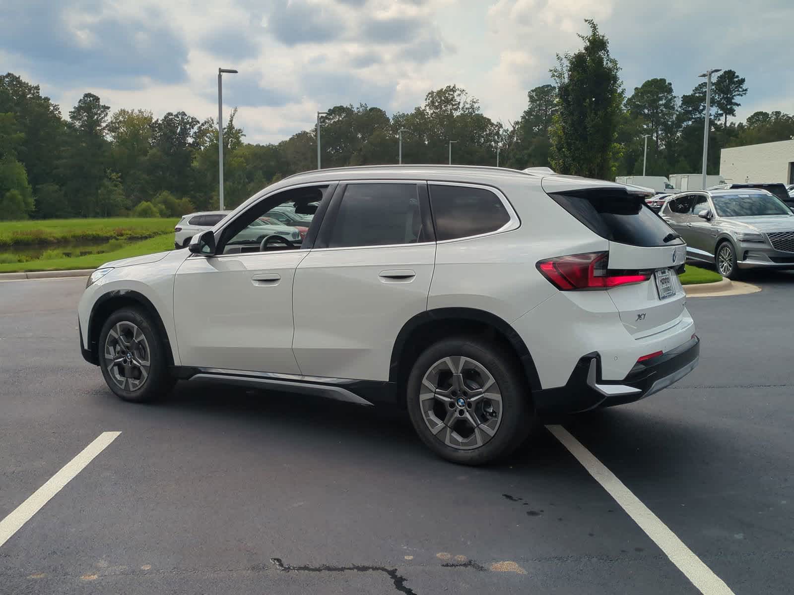 2024 BMW X1 xDrive28i 8