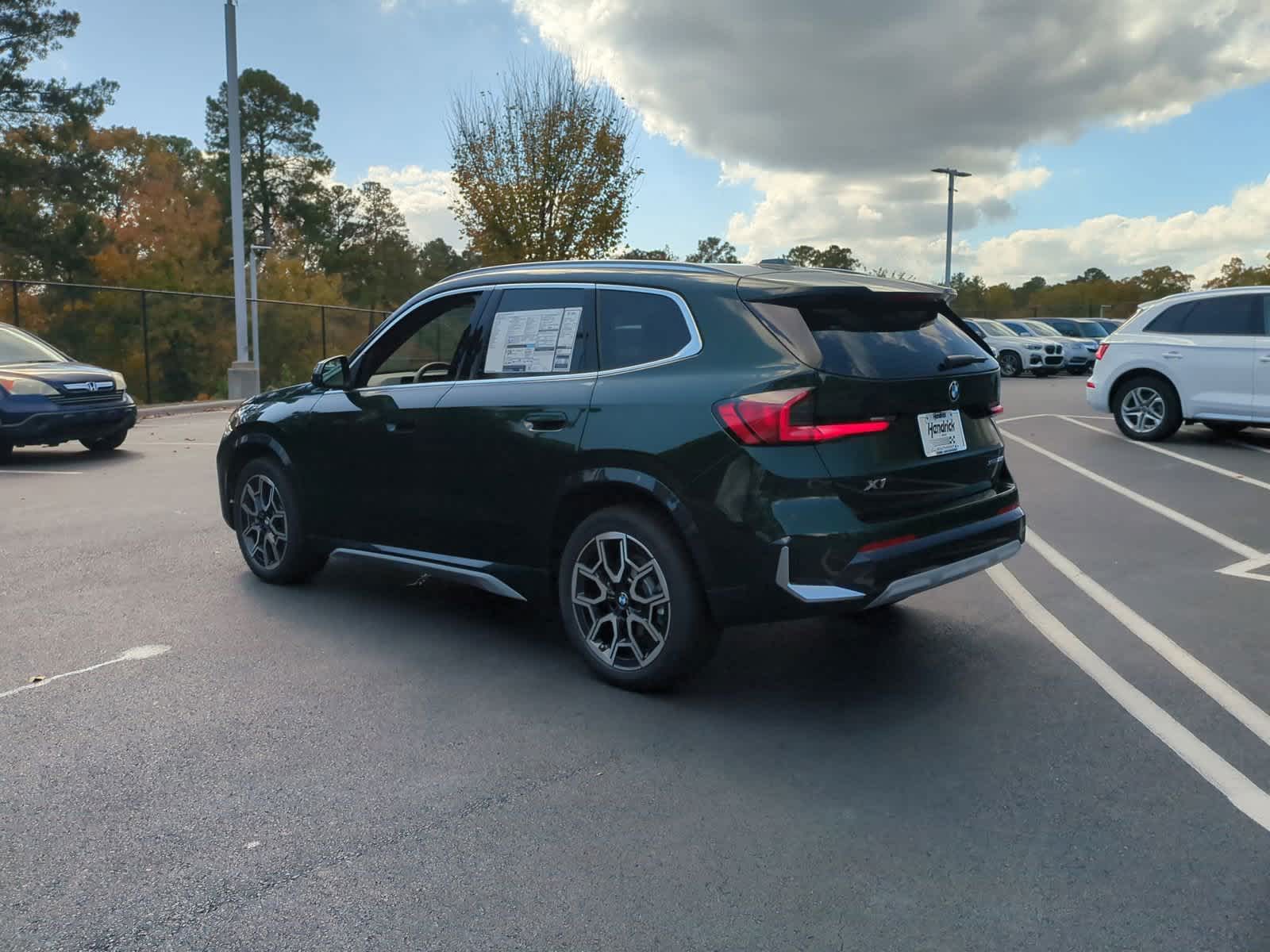 2025 BMW X1 xDrive28i 8