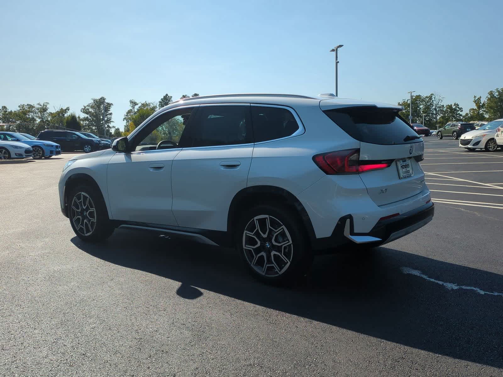 2025 BMW X1 xDrive28i 8