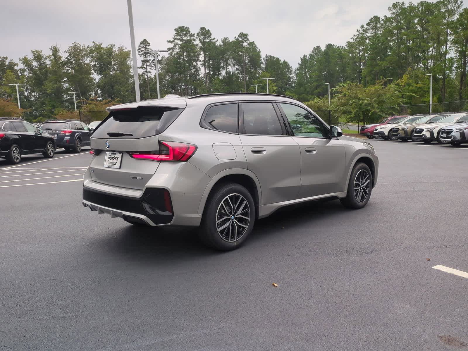 2025 BMW X1 xDrive28i 10