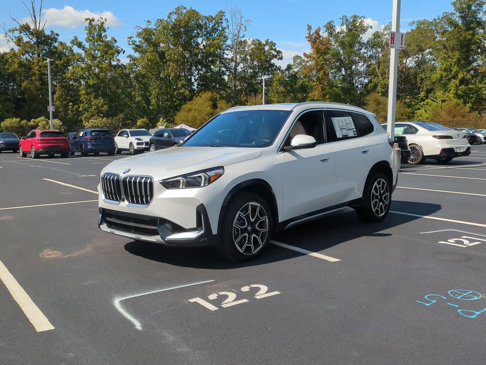 2025 BMW X1 xDrive28i 4