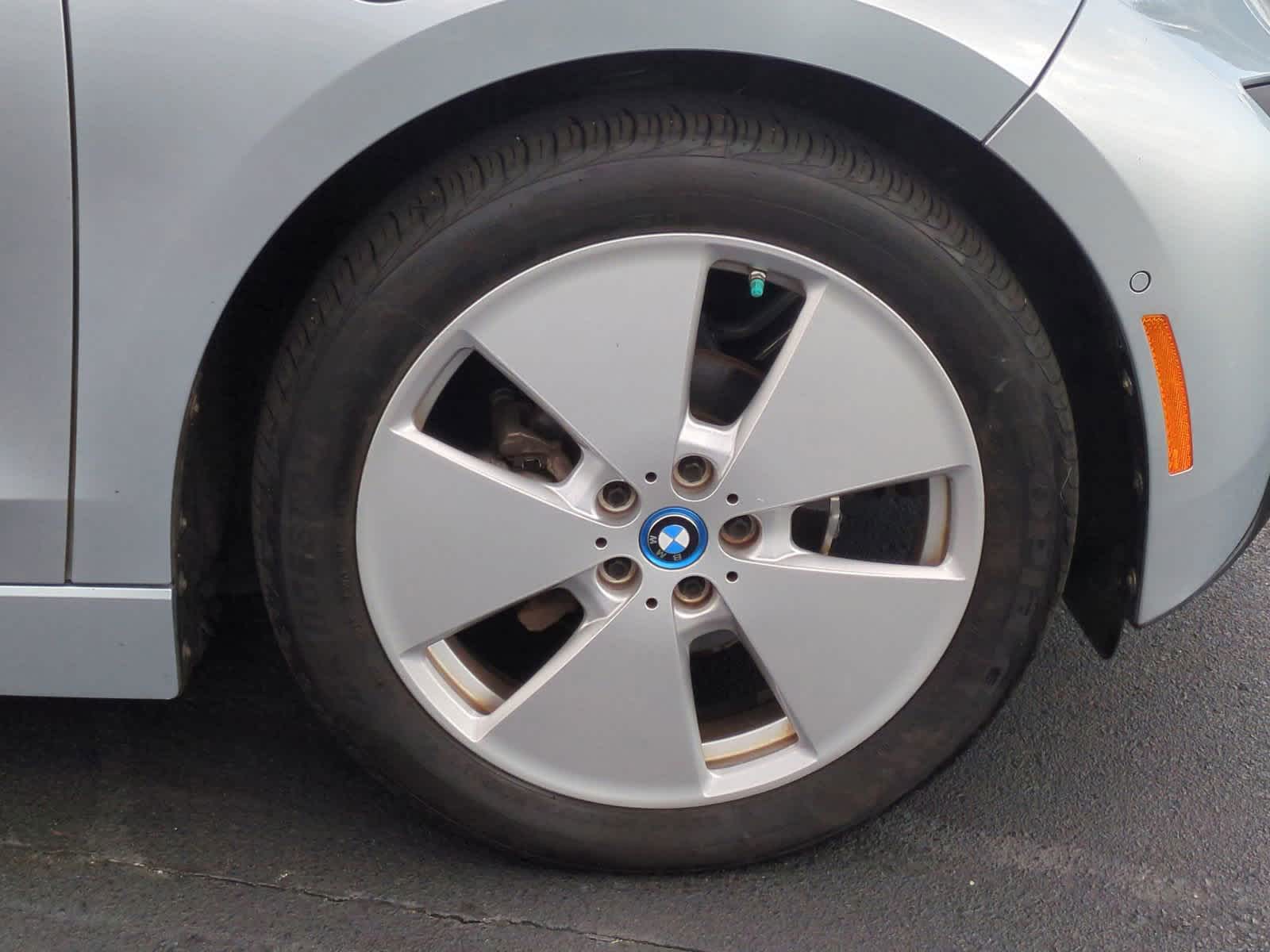 2015 BMW i3  13
