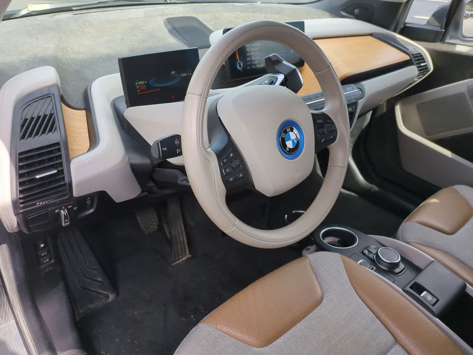 2015 BMW i3  29