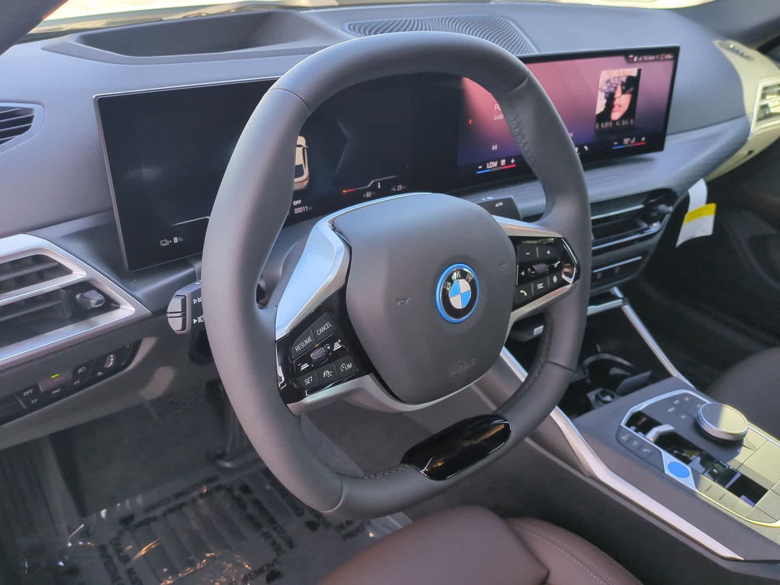 2025 BMW i4 eDrive40 18