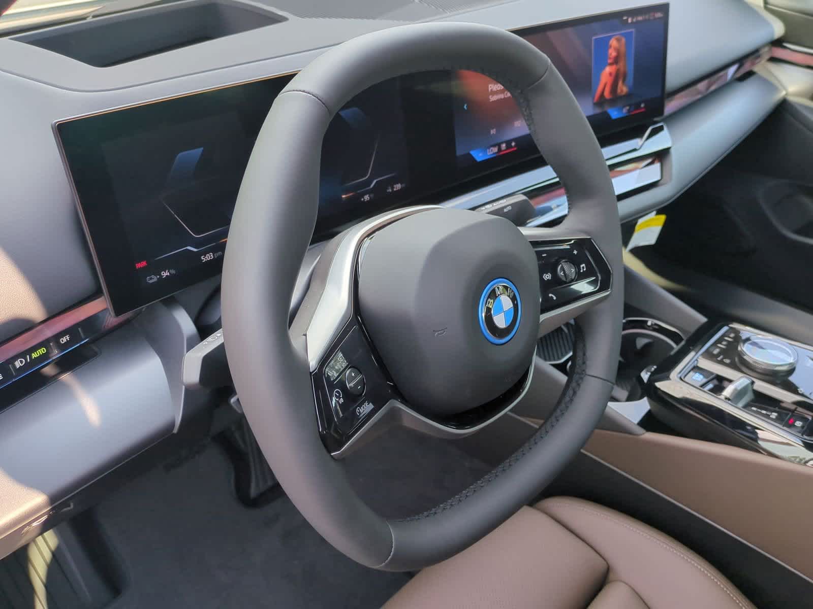 2024 BMW i5 eDrive40 18